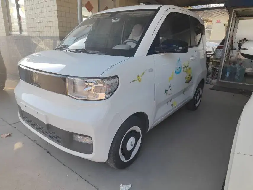 2022 WULING HONGGUANG view 1