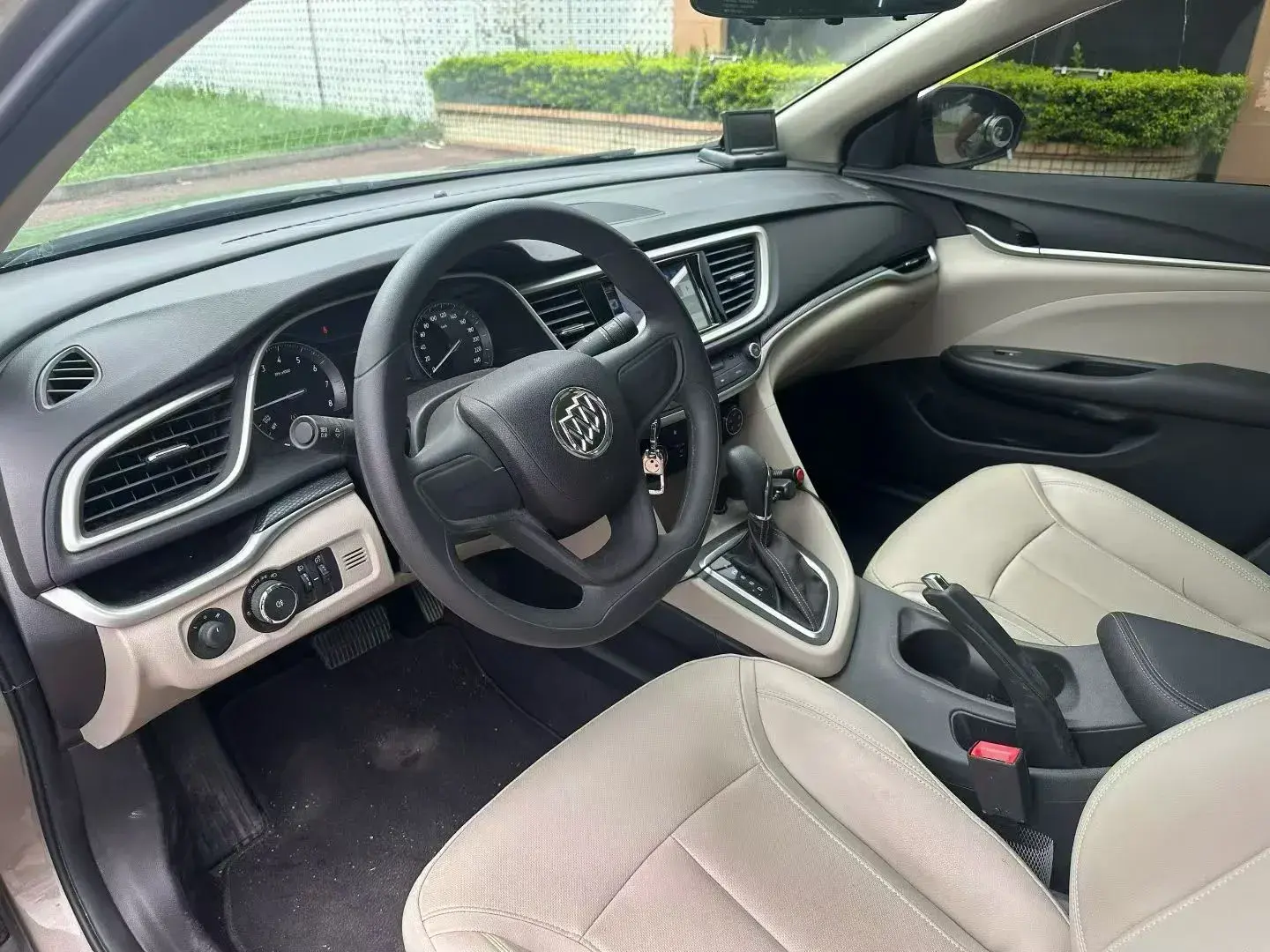 2020 BUICK REGAL thumbnail 4