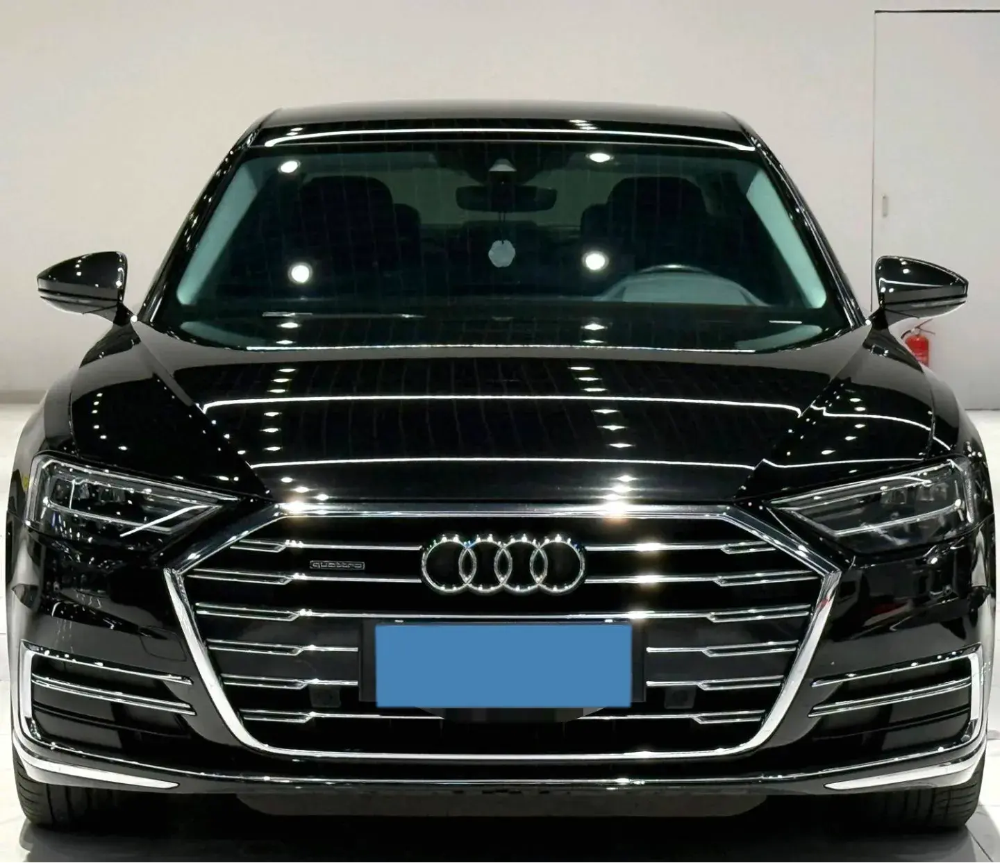 2019 AUDI A8 thumbnail 2