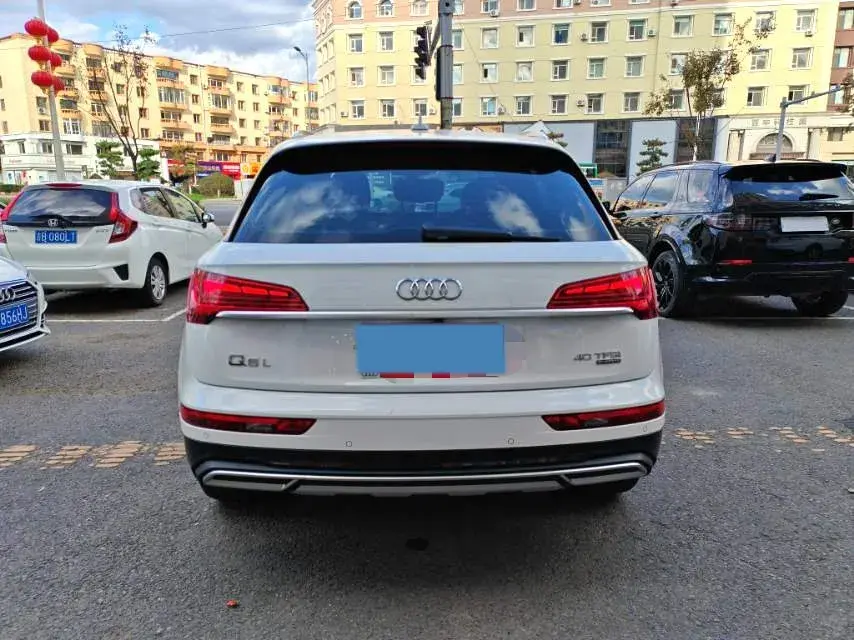2022 AUDI Q5L thumbnail 3