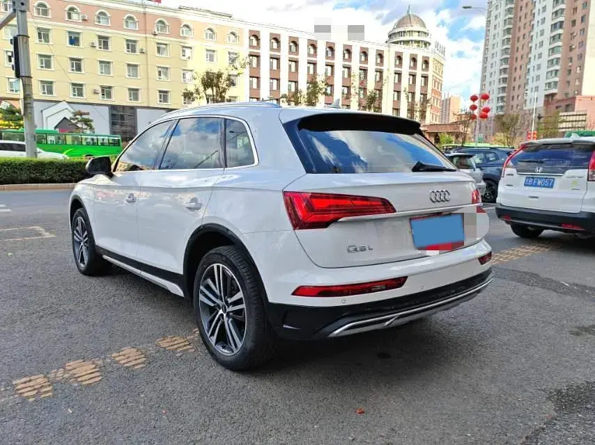 2022 AUDI Q5L thumbnail 4
