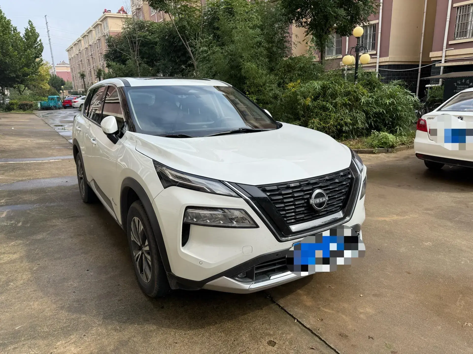 2023 NISSAN X-TRAIL thumbnail 2