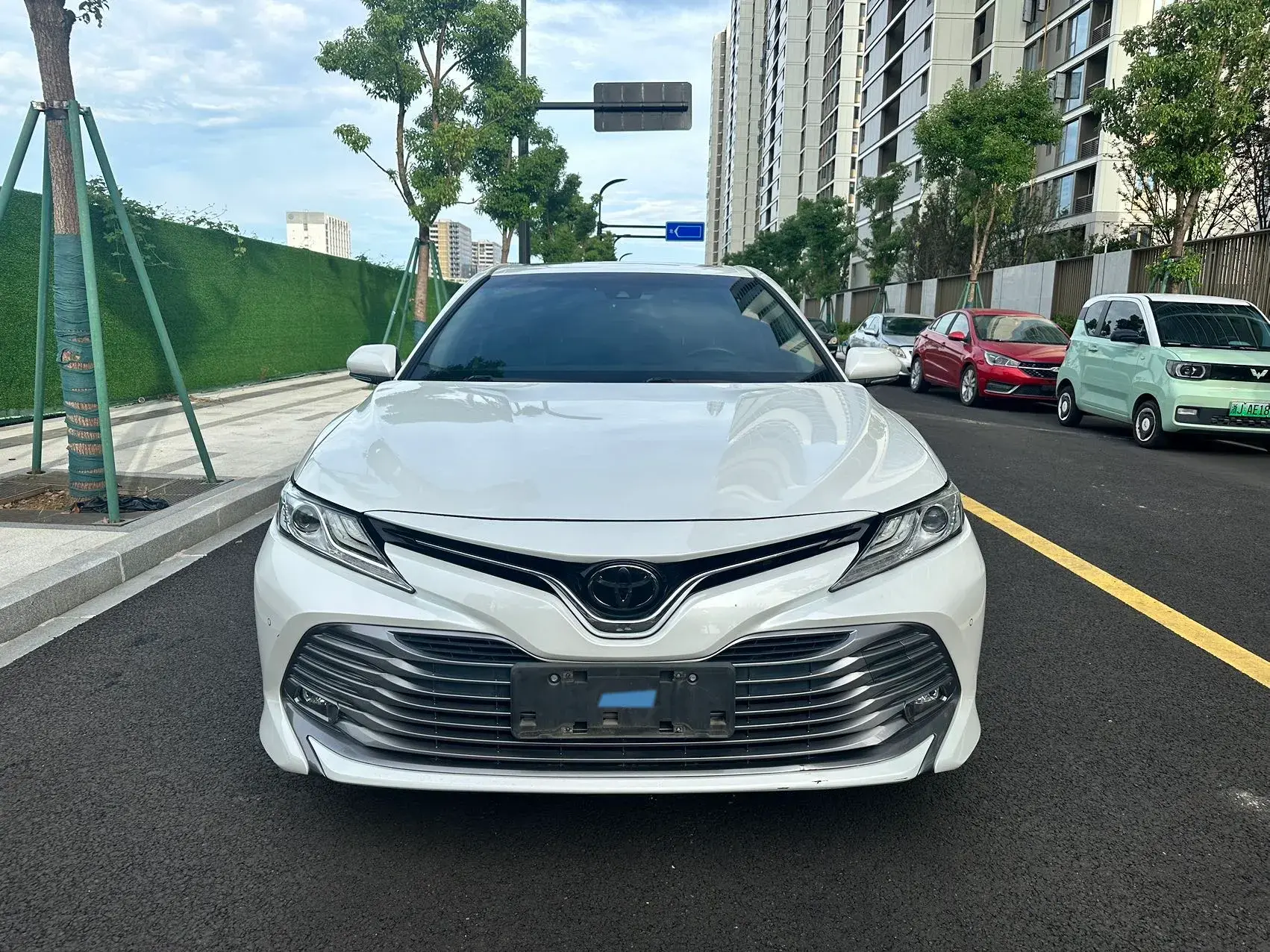 2019 TOYOTA CAMRY thumbnail 2