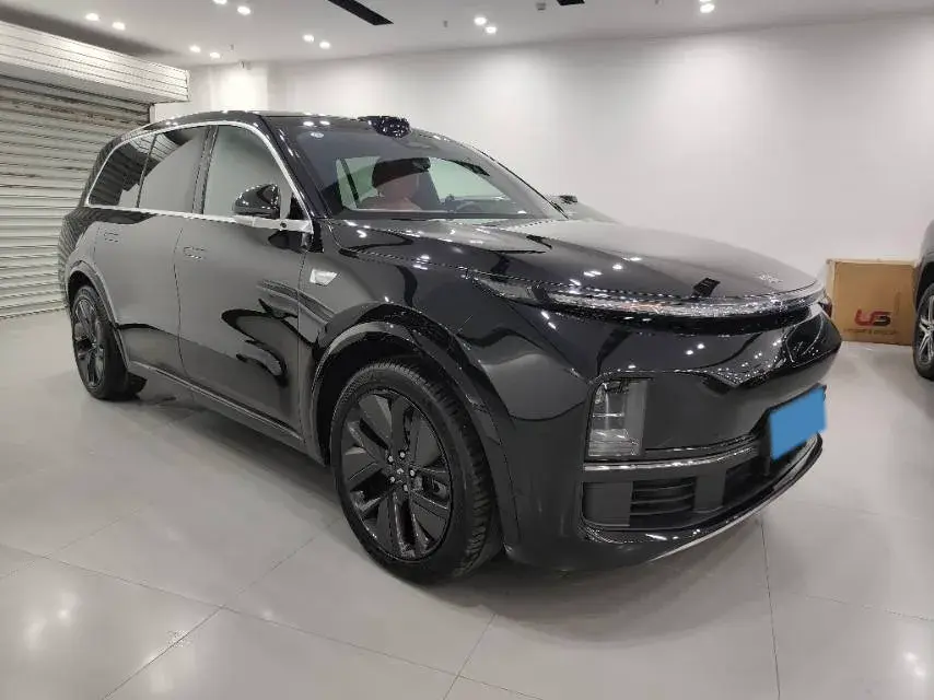 2022 LI L9 thumbnail 2