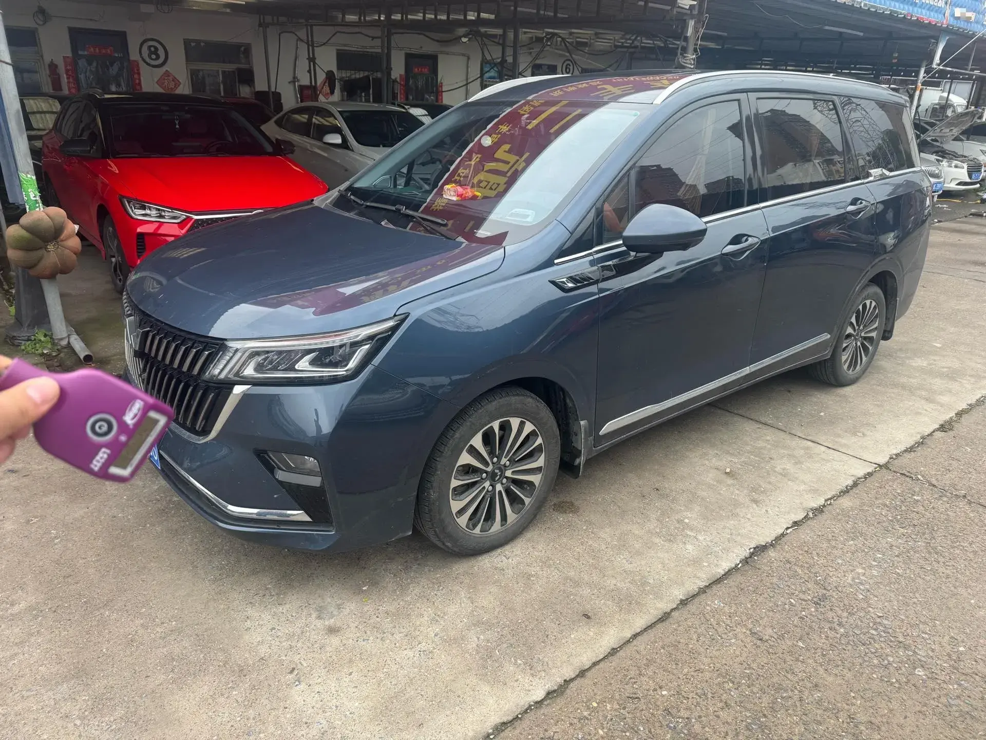 2022 WULING JIACHEN view 1