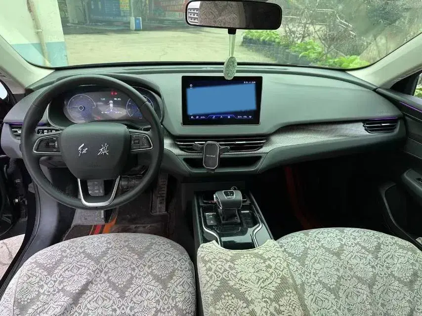 2022 HONGQI E-QM5 thumbnail 3