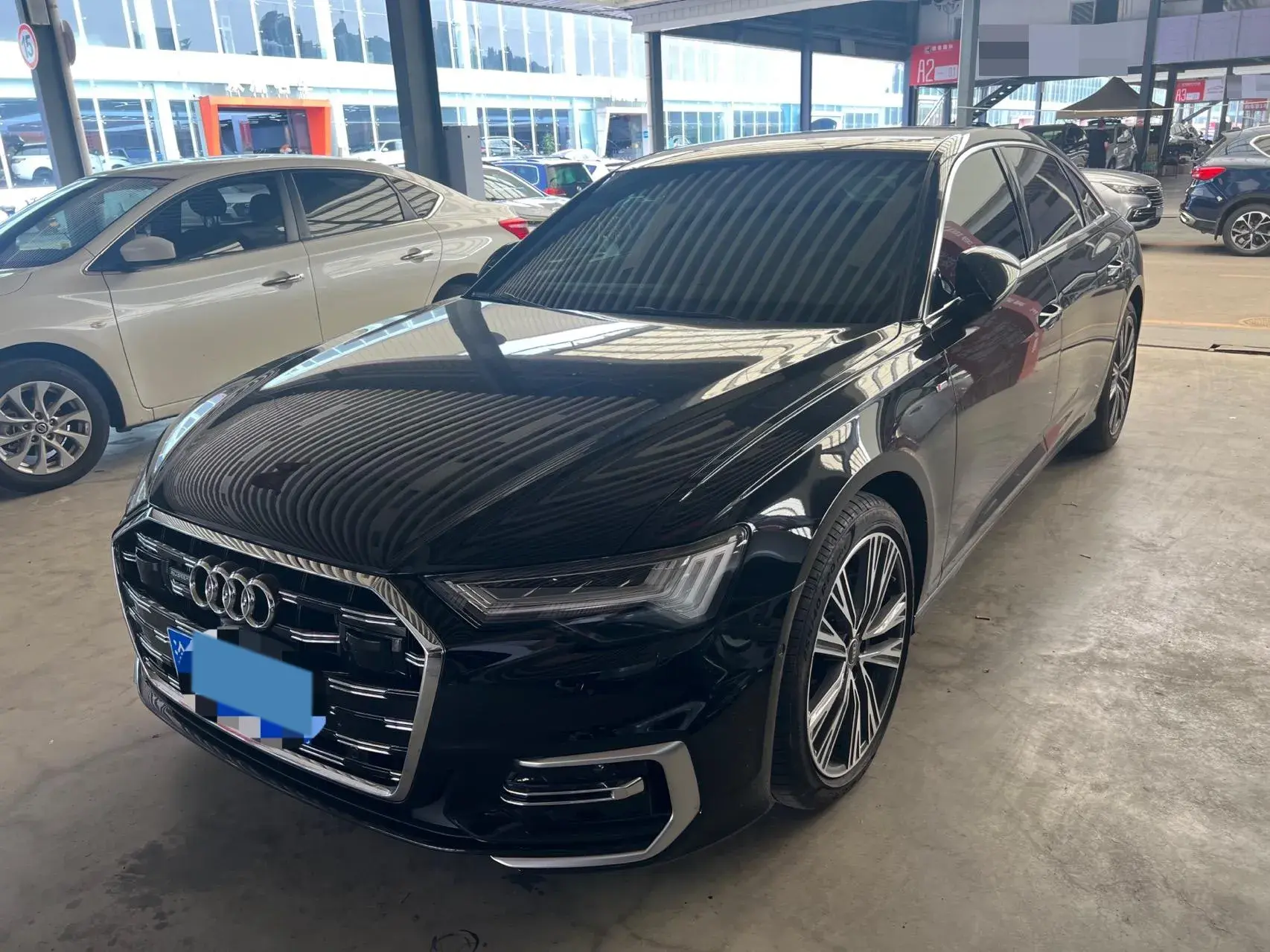 2025 AUDI A6L view 1