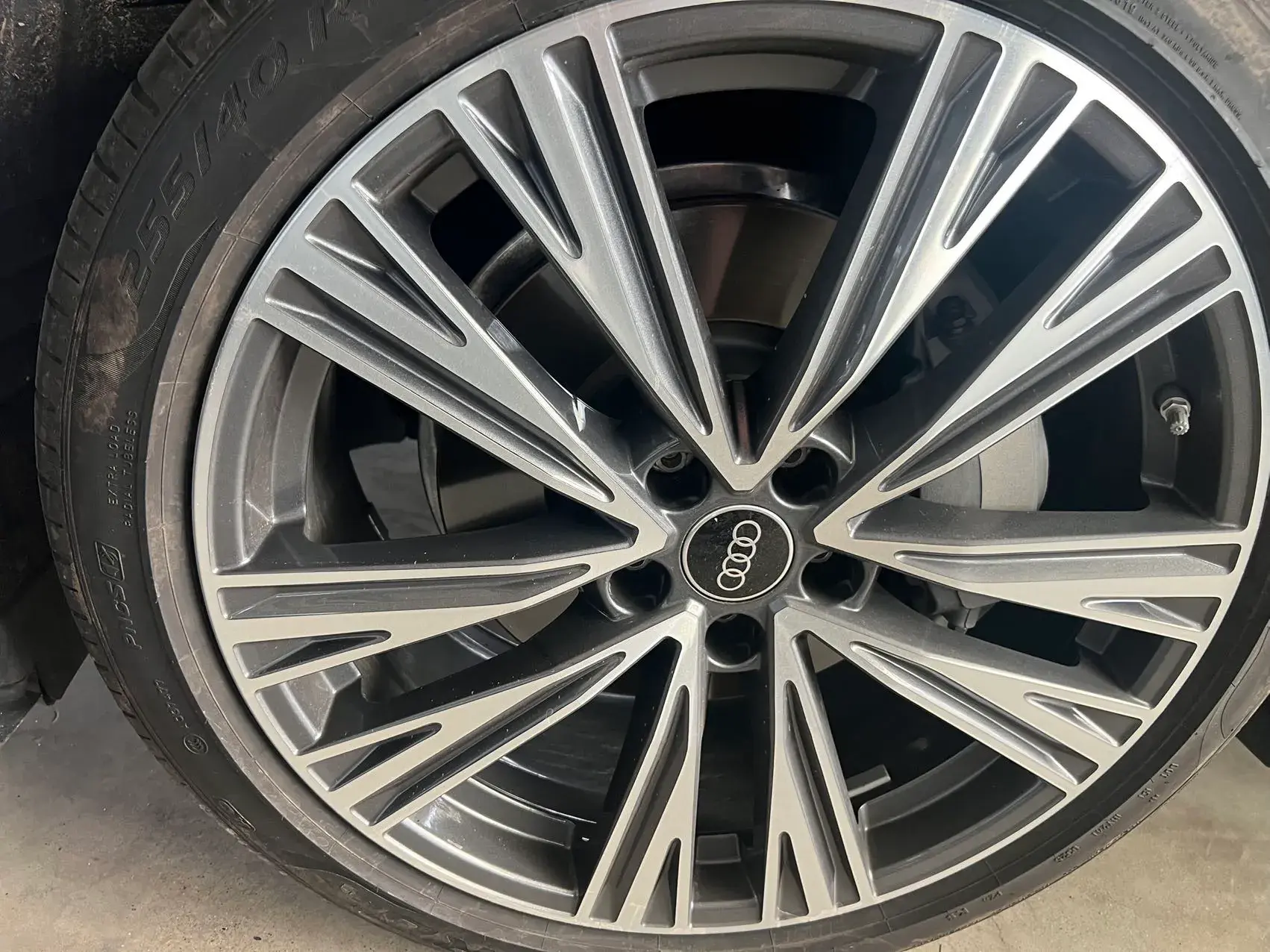 2025 AUDI A6L thumbnail 2