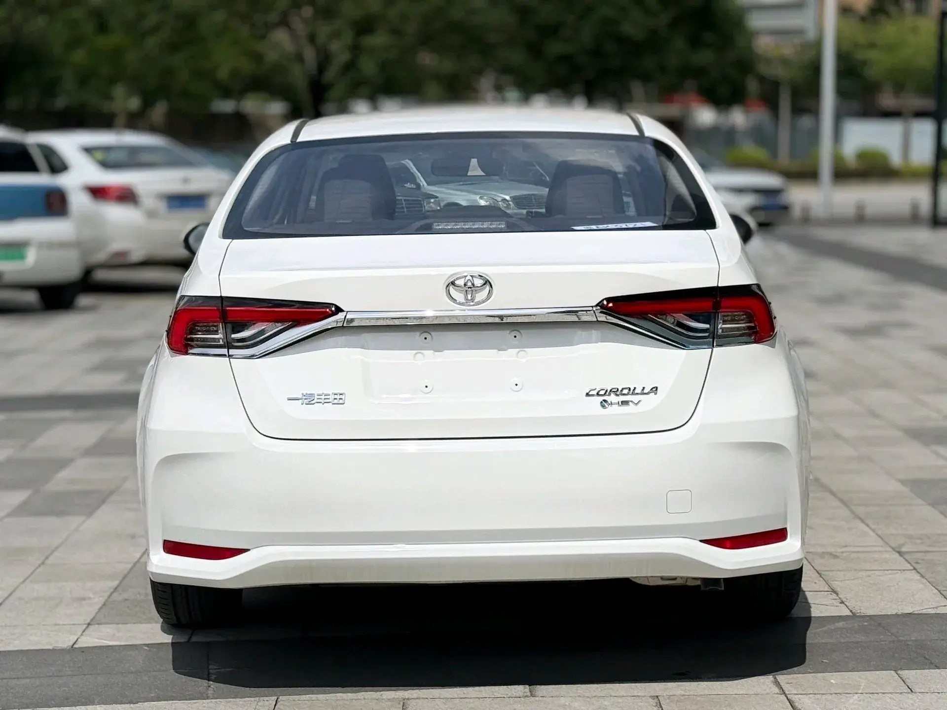 2024 TOYOTA COROLLA thumbnail 4