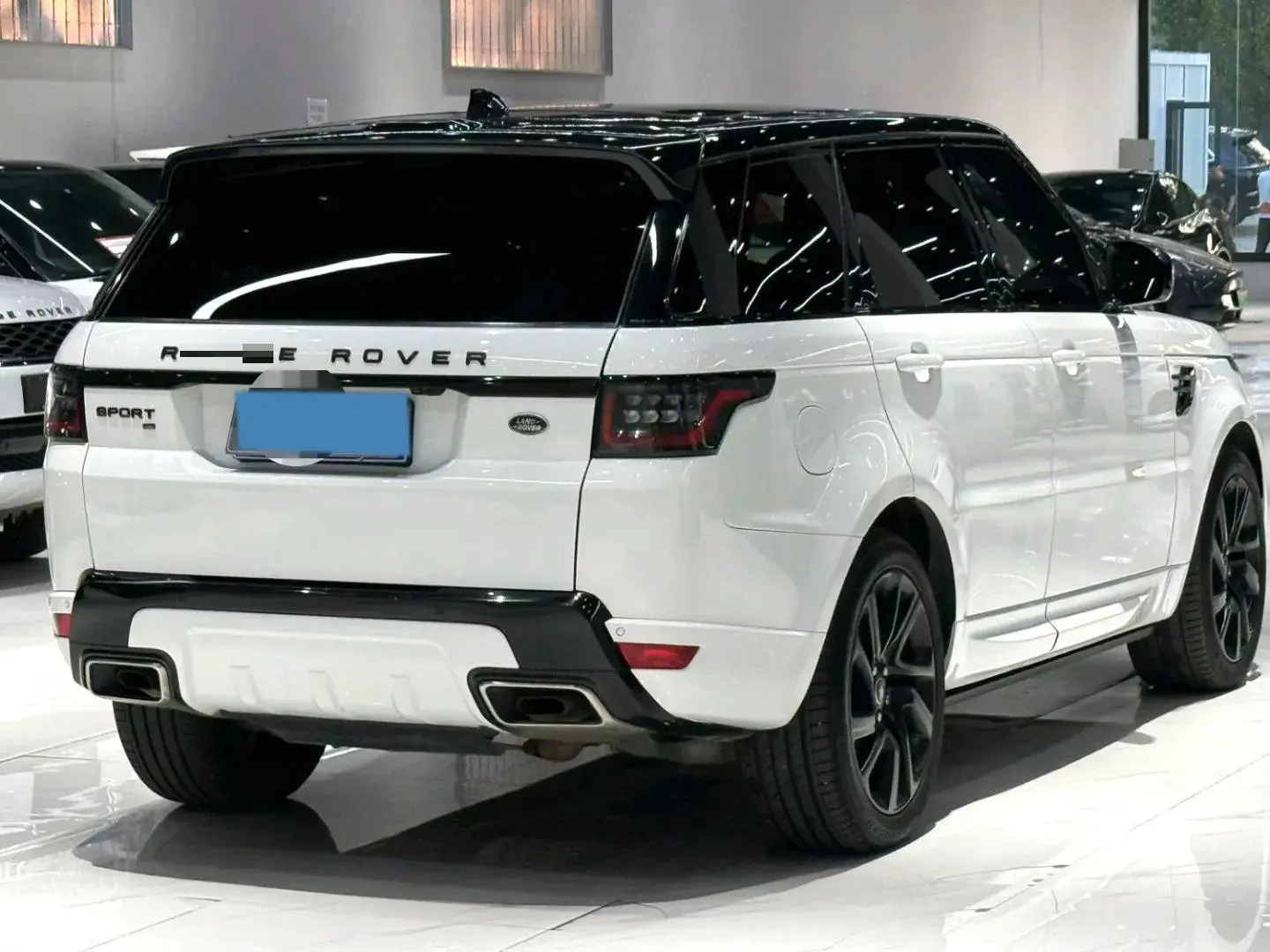 2020 LAND ROVER thumbnail 4