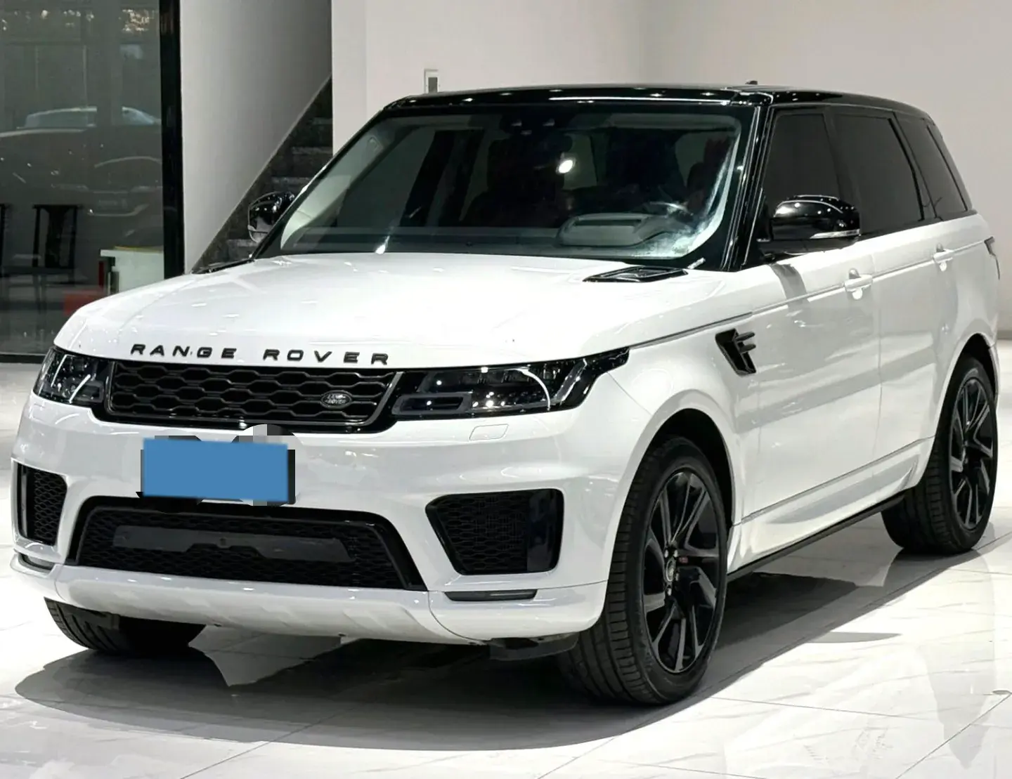 2020 LAND ROVER view 1