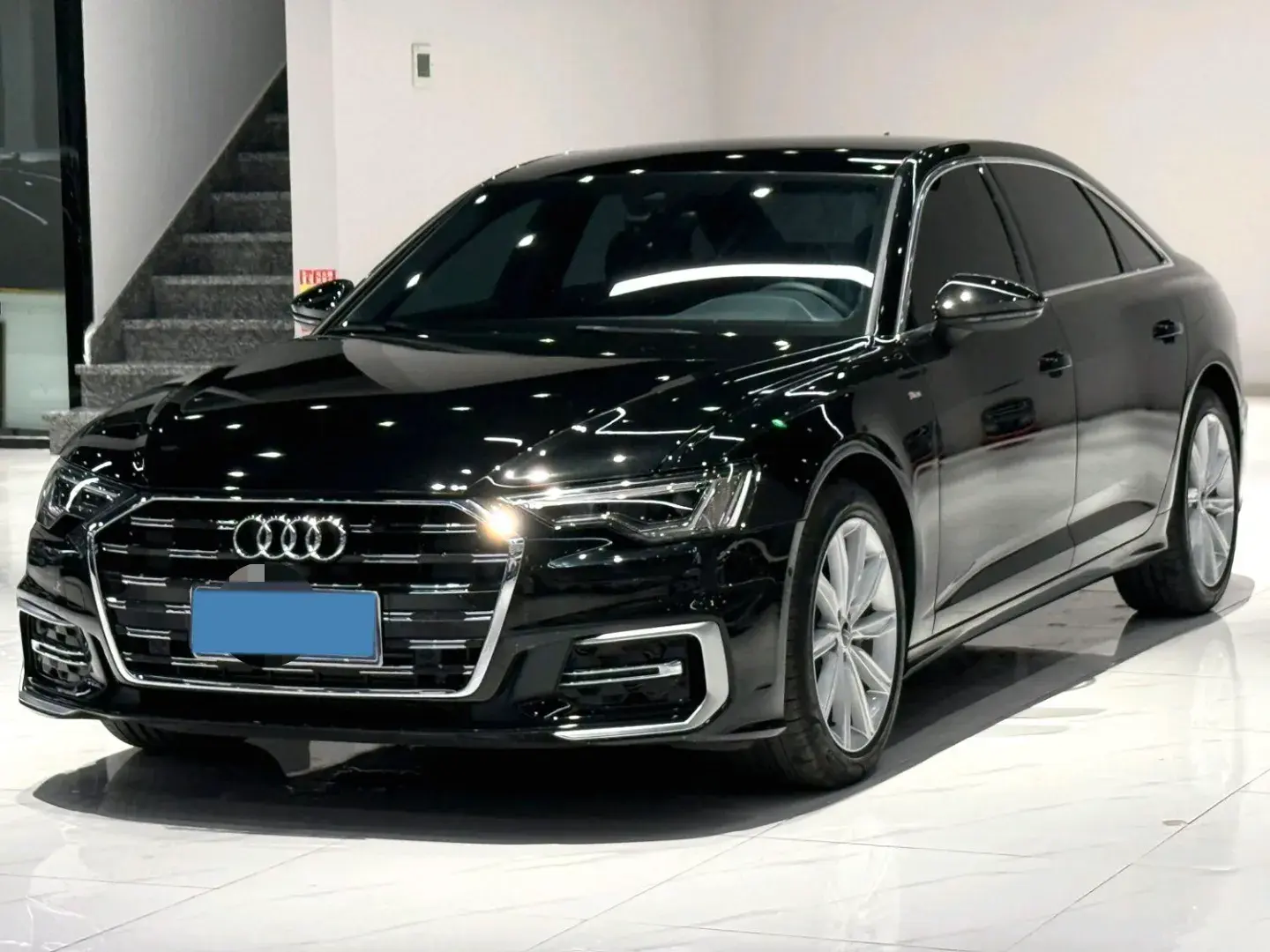 2024 AUDI A6L view 1