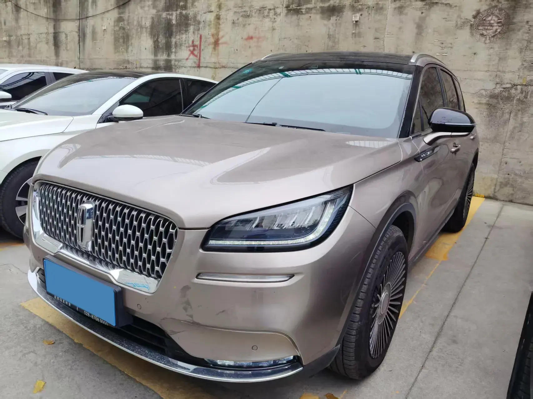 2020 LINCOLN CORSAIR view 1