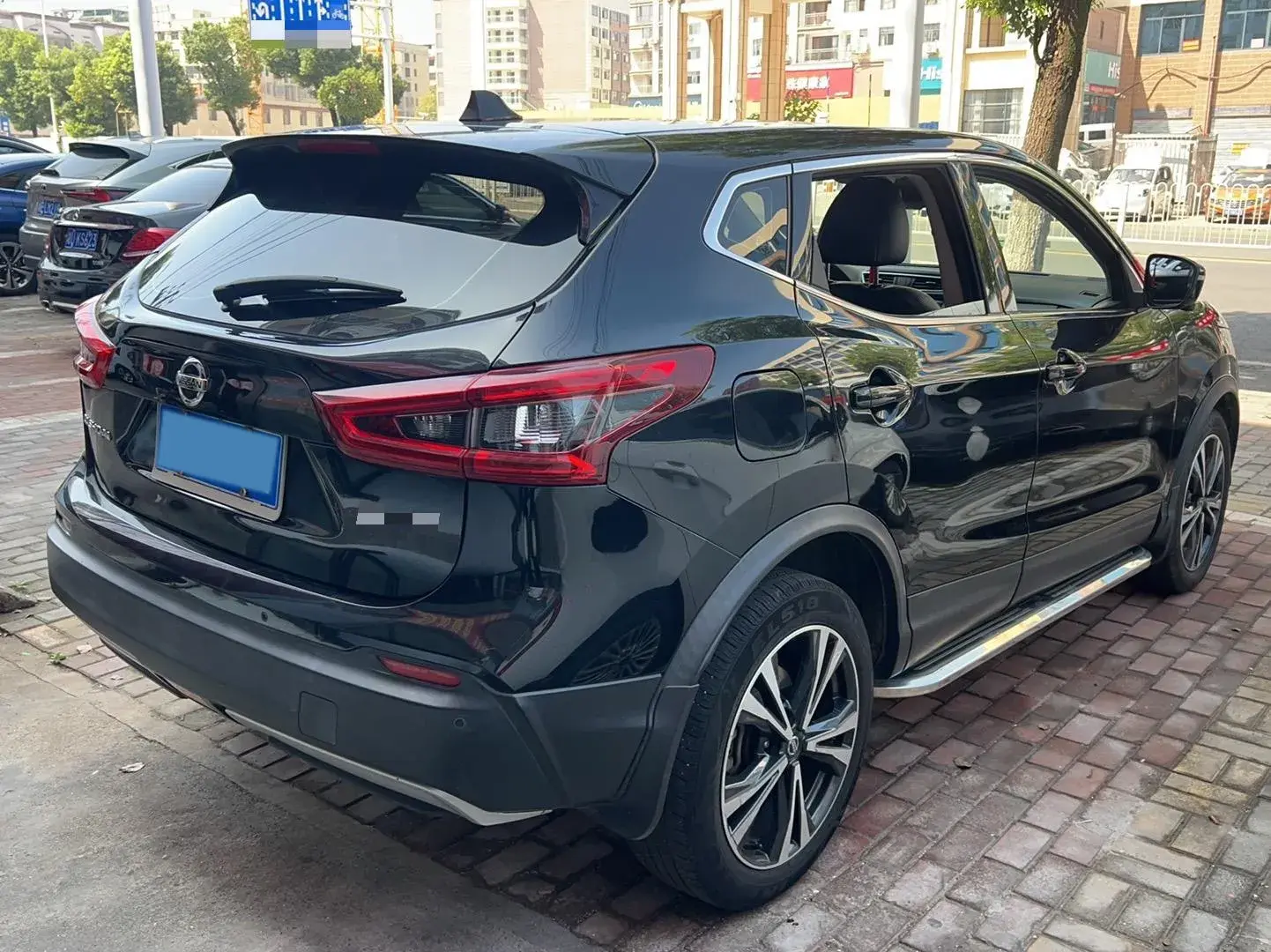 2021 NISSAN QASHQAI thumbnail 4