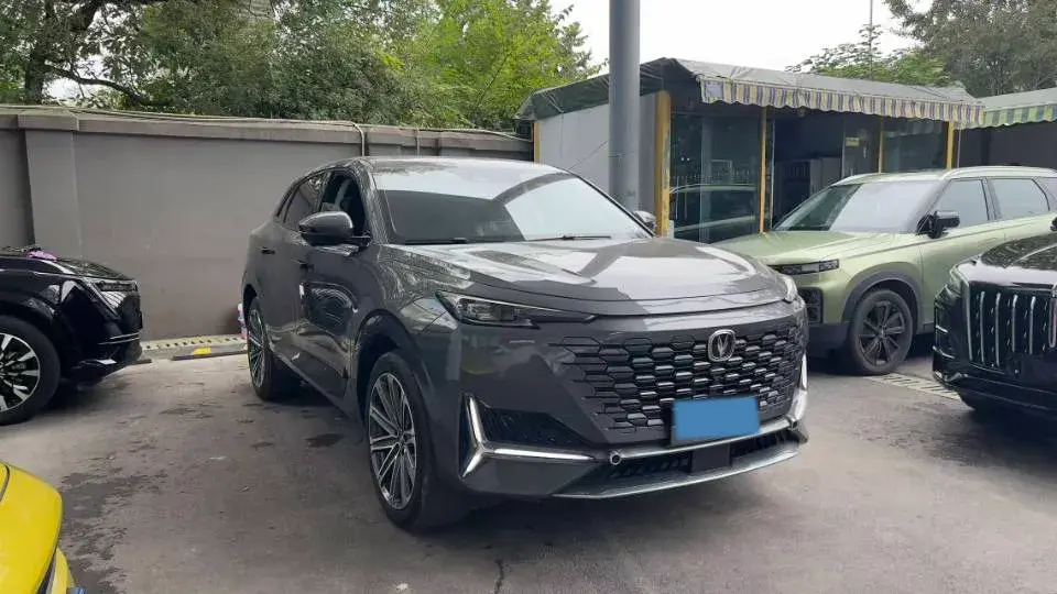 2021 CHANGAN UNI-K thumbnail 3