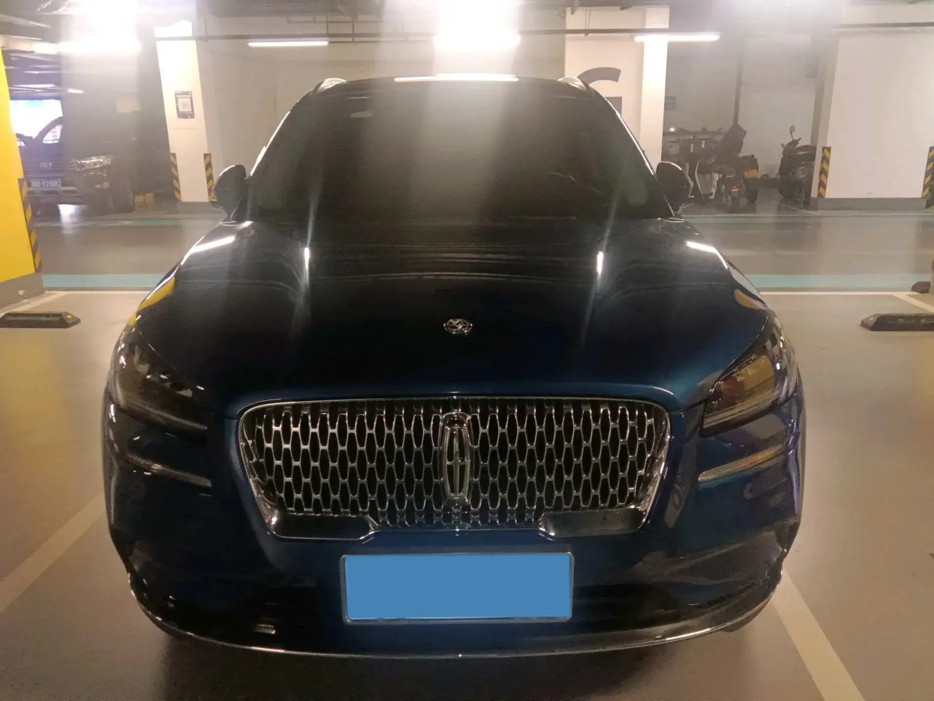 2021 LINCOLN CORSAIR thumbnail 2