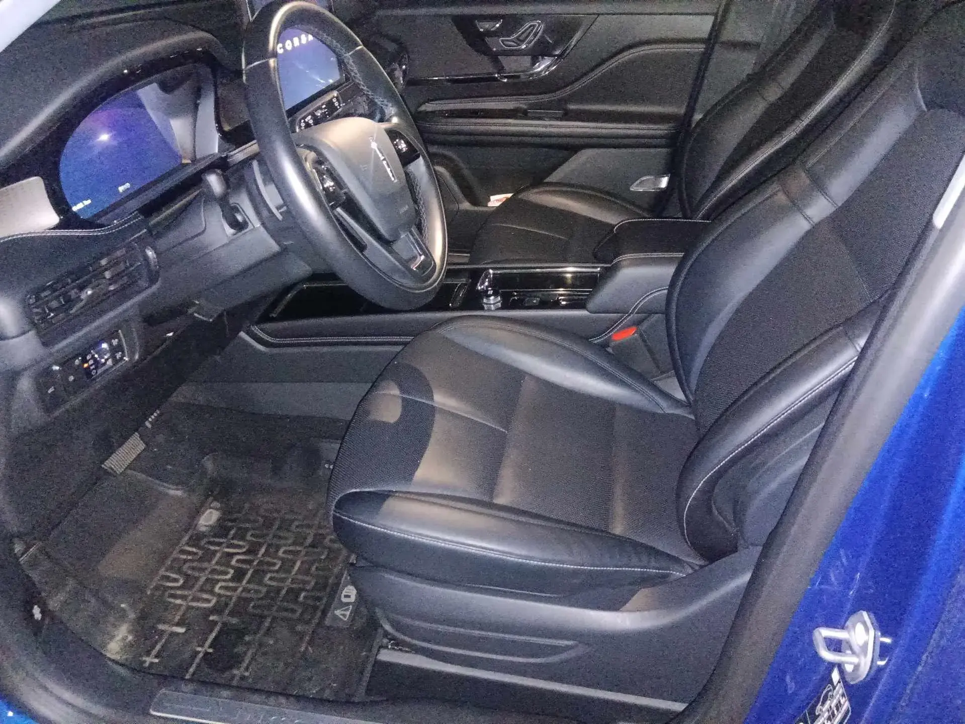 2021 LINCOLN CORSAIR thumbnail 4