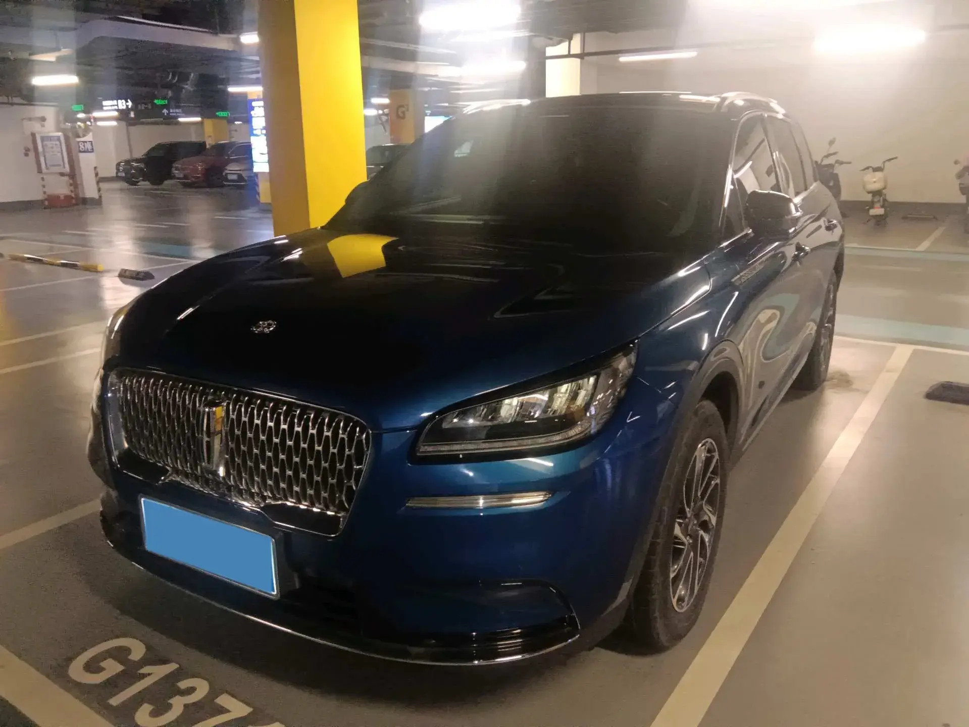 2021 LINCOLN CORSAIR view 1