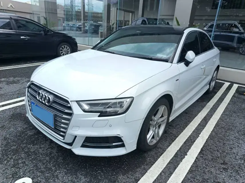 2019 AUDI A3 view 1