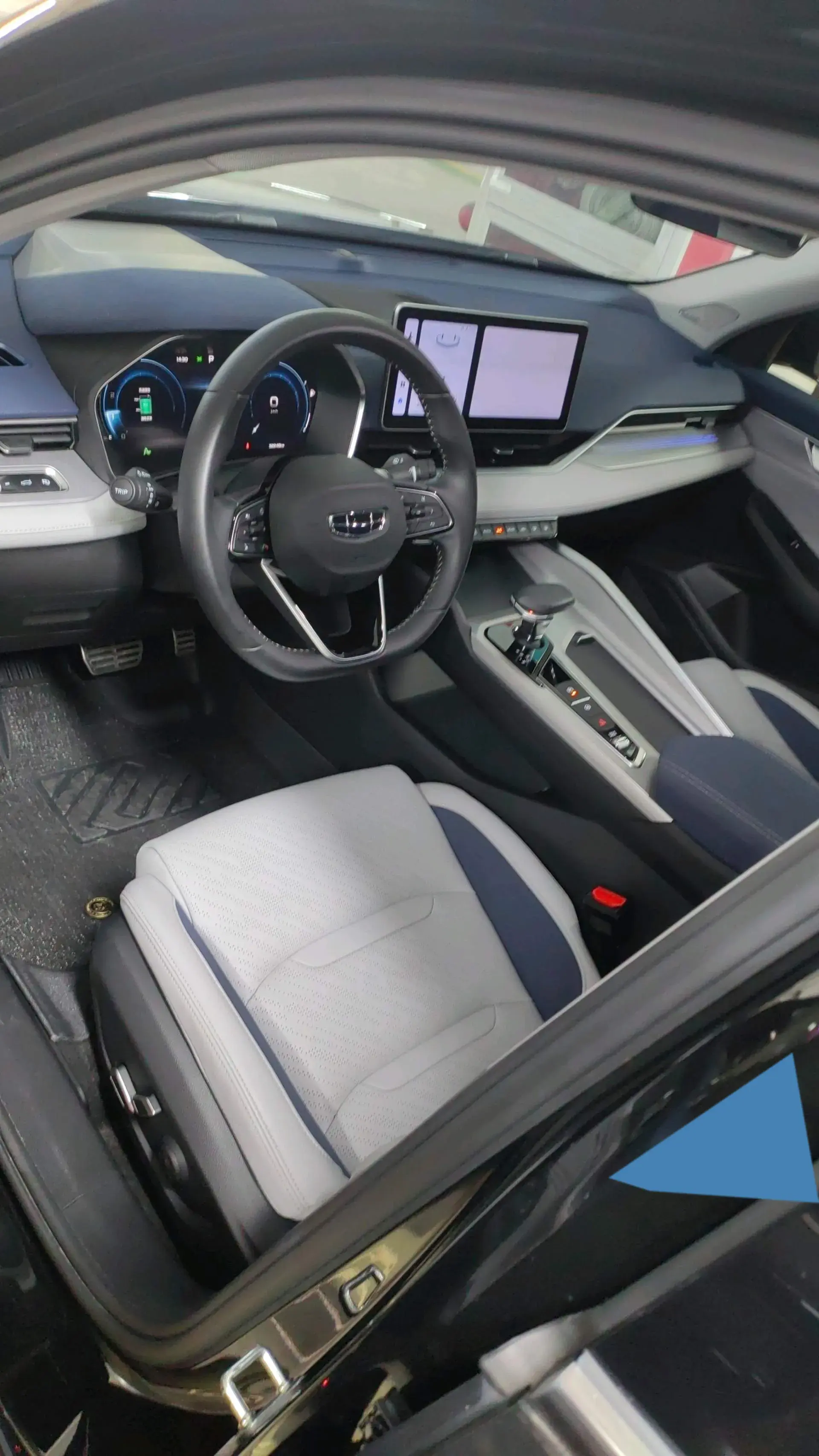 2023 GEELY PREFACE thumbnail 2