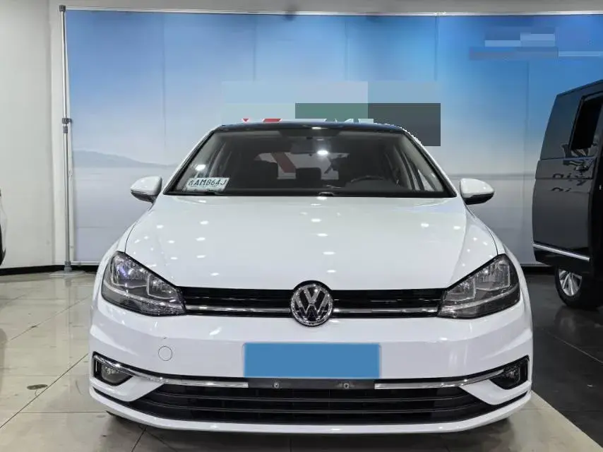 2018 VOLKSWAGEN GOLF thumbnail 2