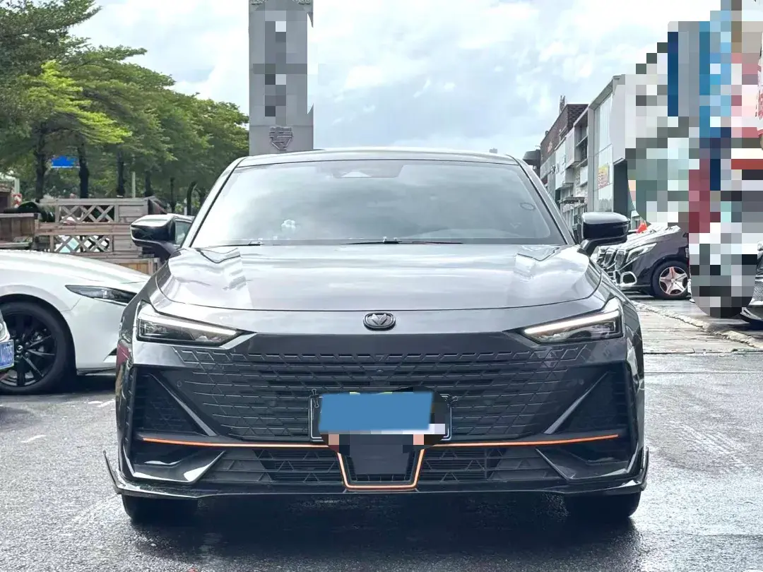 2023 CHANGAN UNI-V thumbnail 2