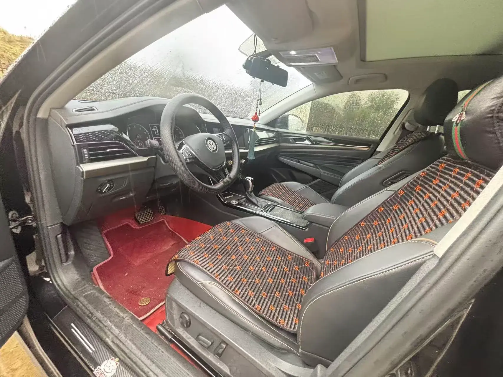 2019 VOLKSWAGEN PASSAT thumbnail 3