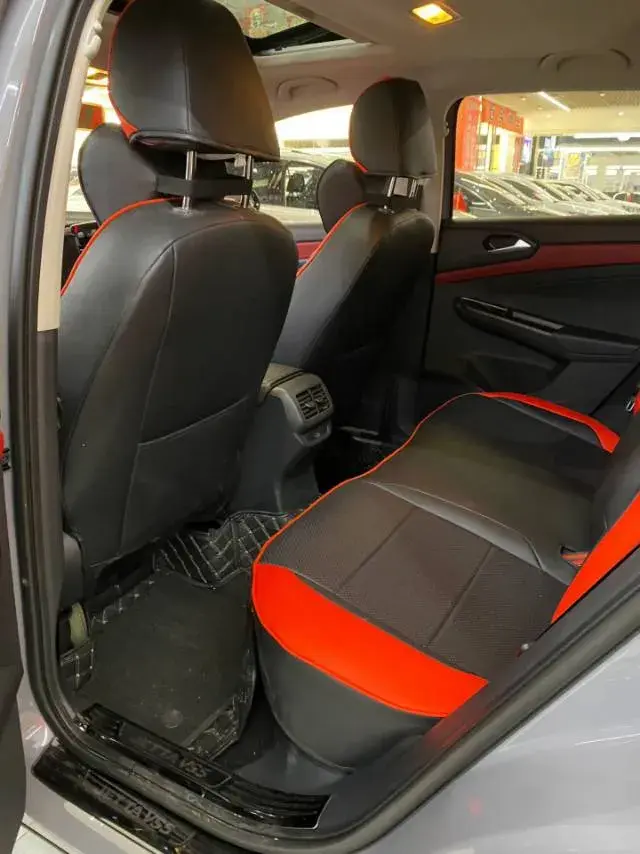 2023 JETTA VS5 thumbnail 4