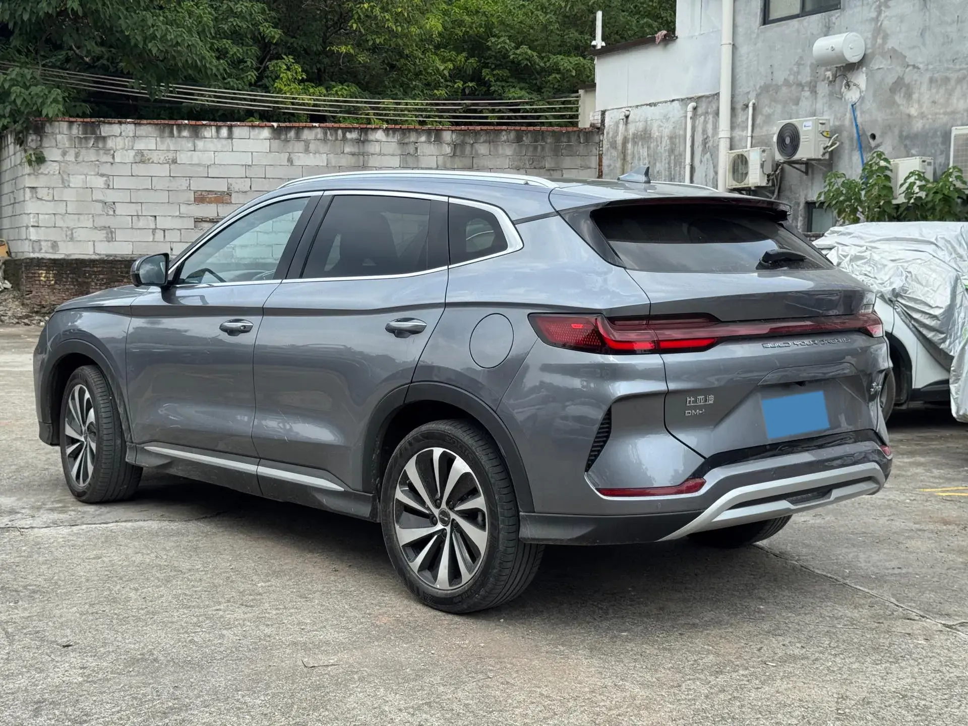 2024 BYD SONG thumbnail 2