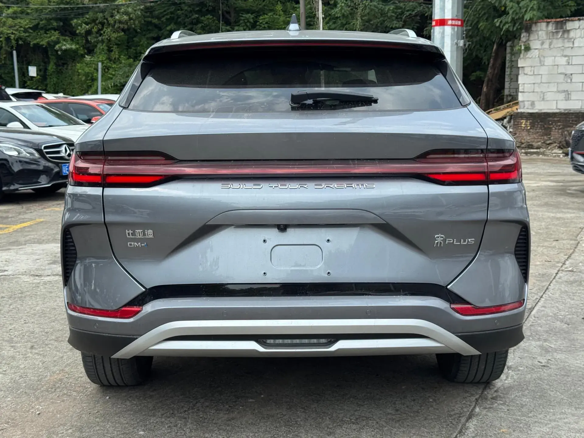 2024 BYD SONG thumbnail 3