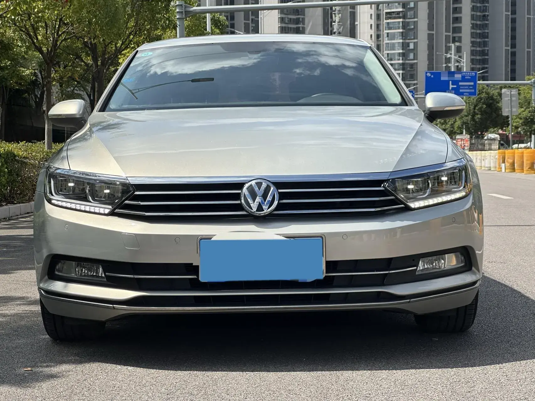 2018 VOLKSWAGEN MAGOTAN thumbnail 2