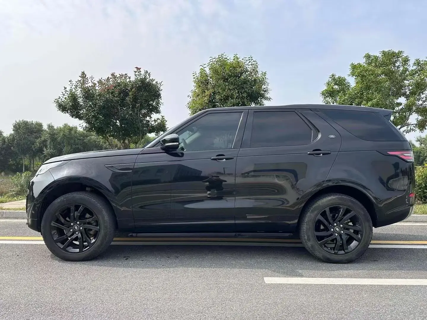 2020 LAND ROVER thumbnail 3