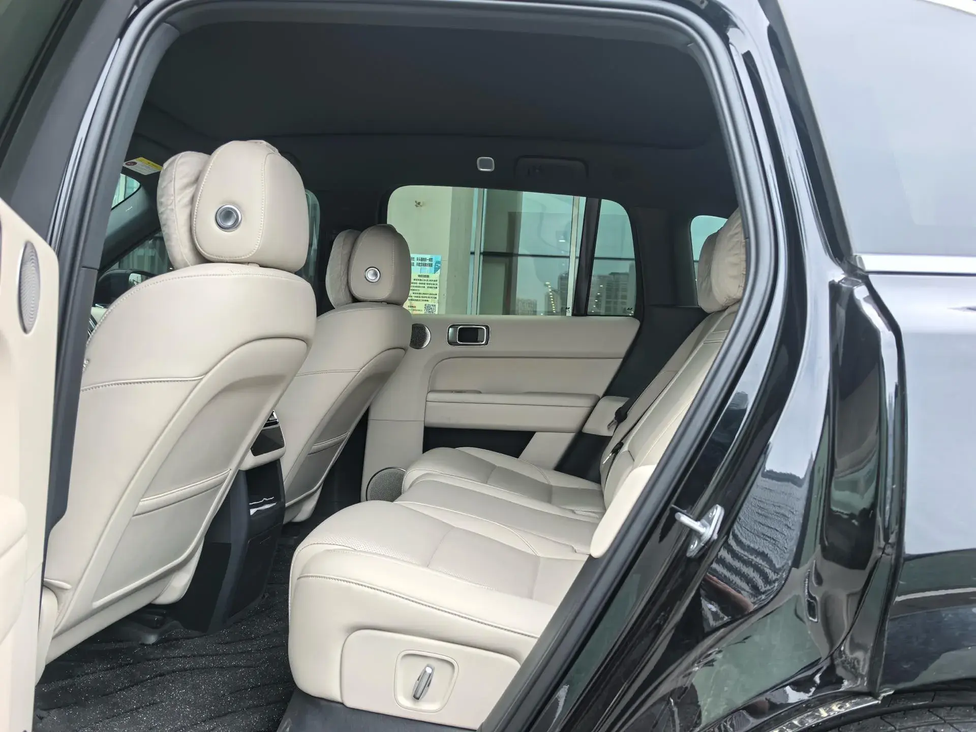 2024 LI L6 thumbnail 3