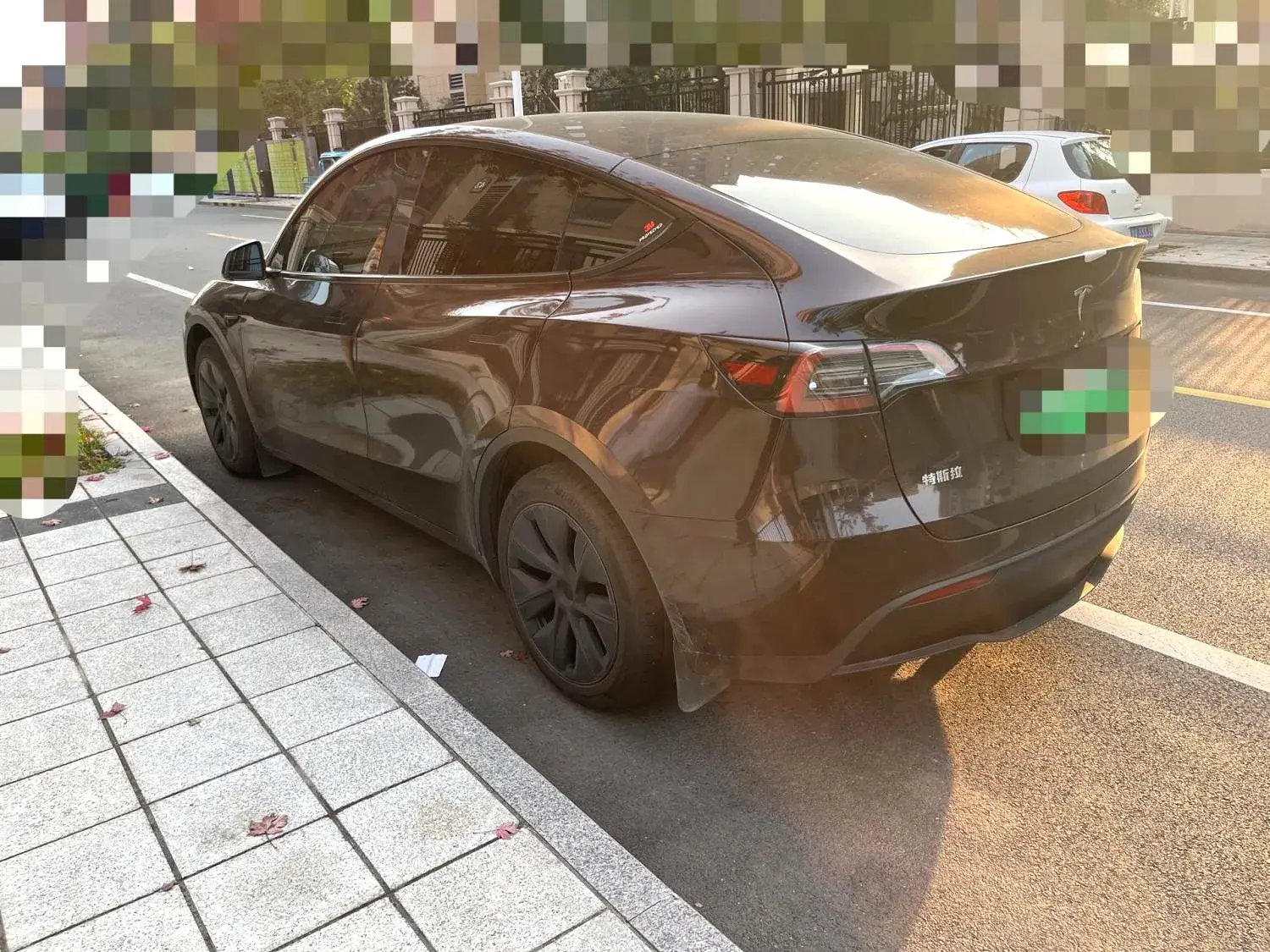 2023 TESLA MODEL thumbnail 2