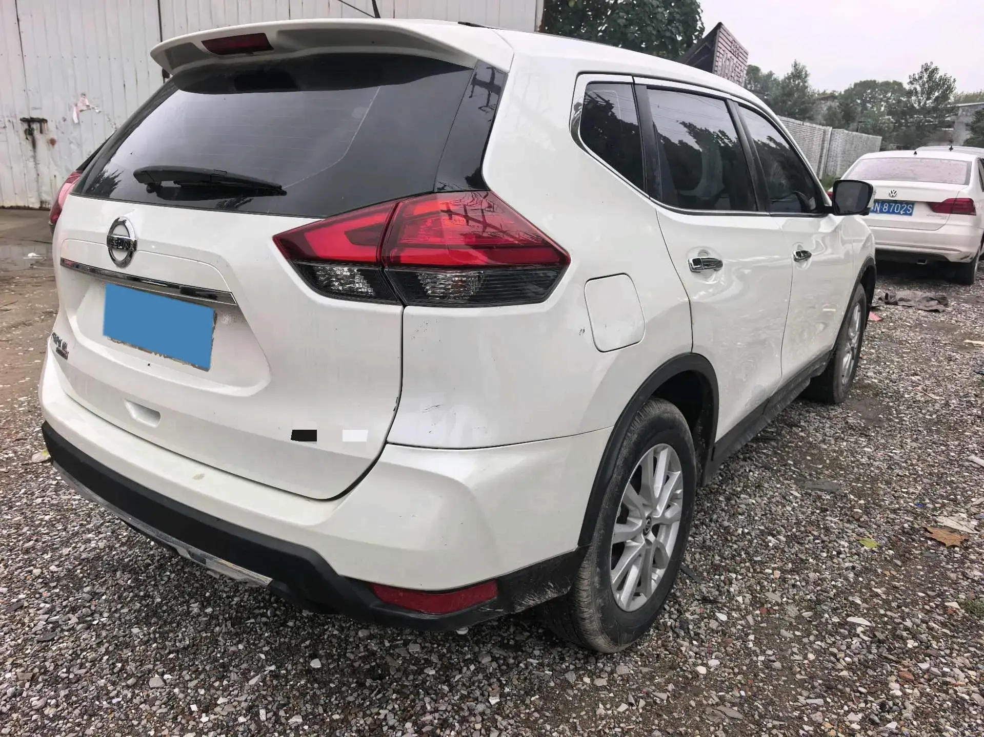 2022 NISSAN X-TRAIL thumbnail 3