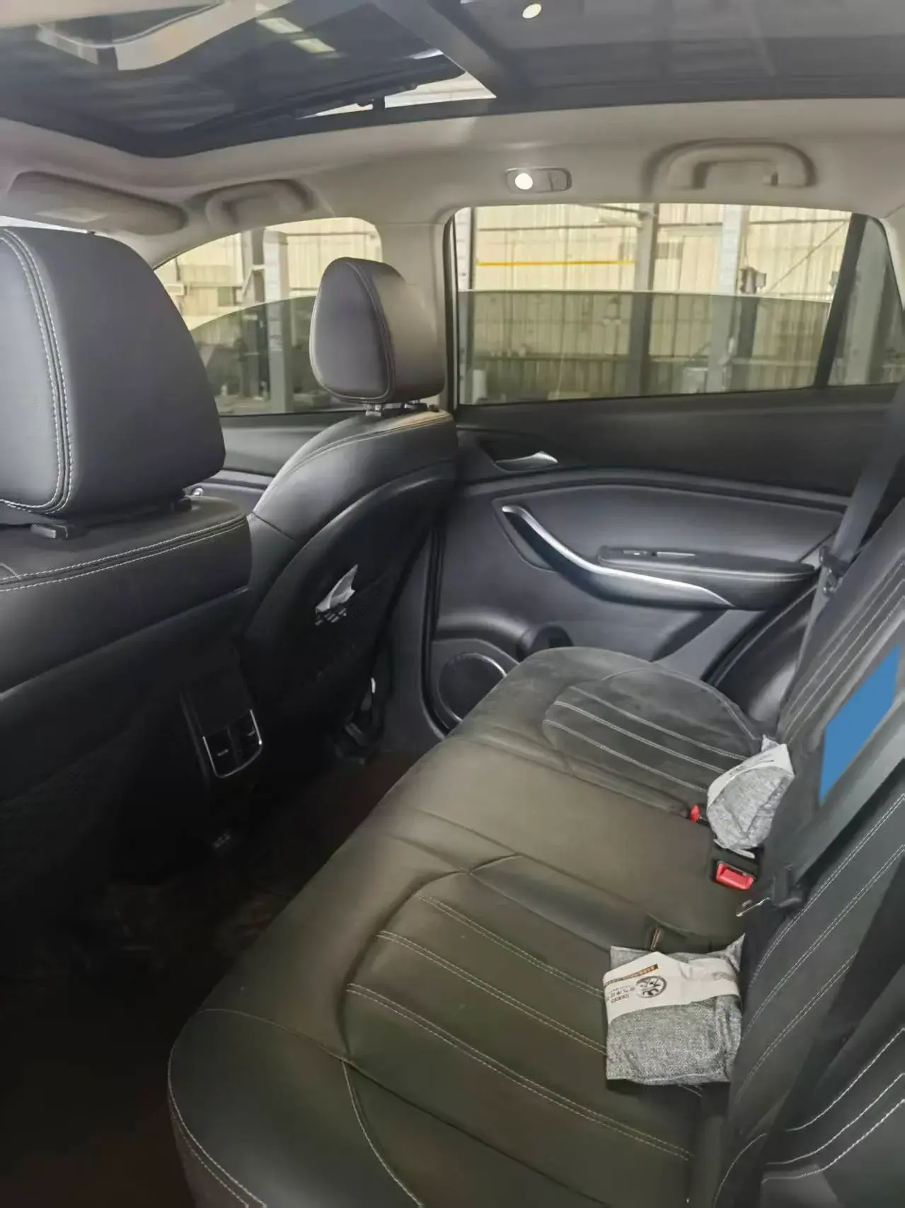 2019 BYD SONG thumbnail 4