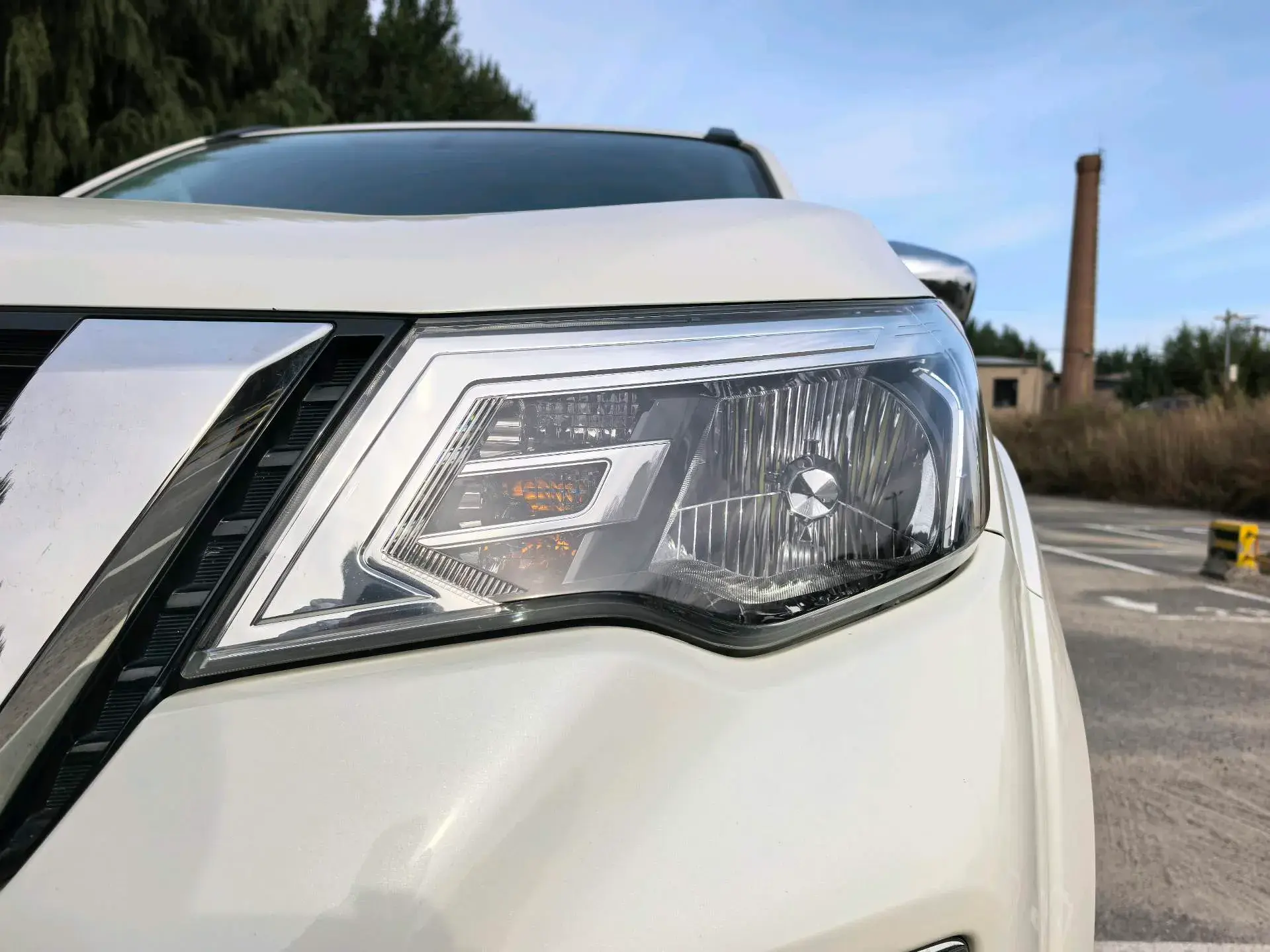 2020 NISSAN TERRA thumbnail 4