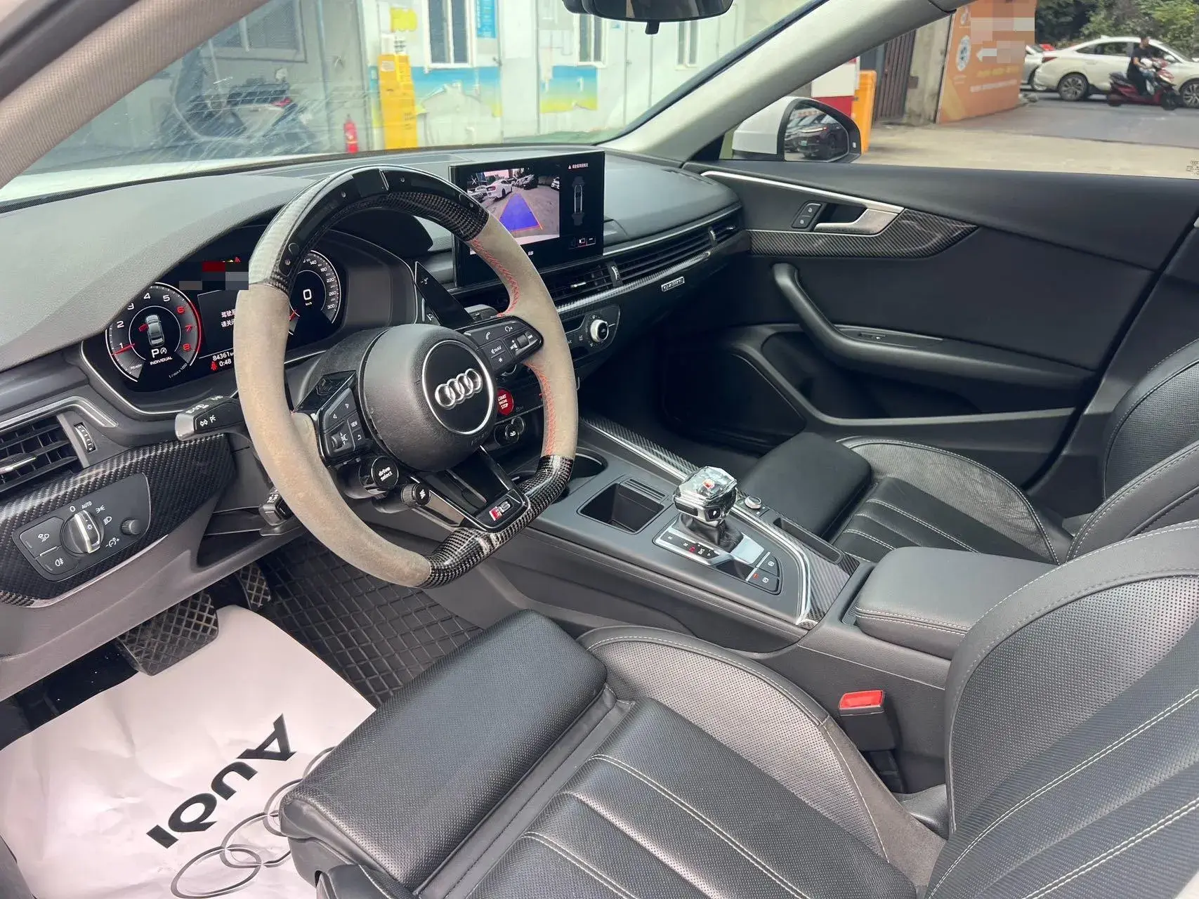 2023 AUDI A4L thumbnail 4