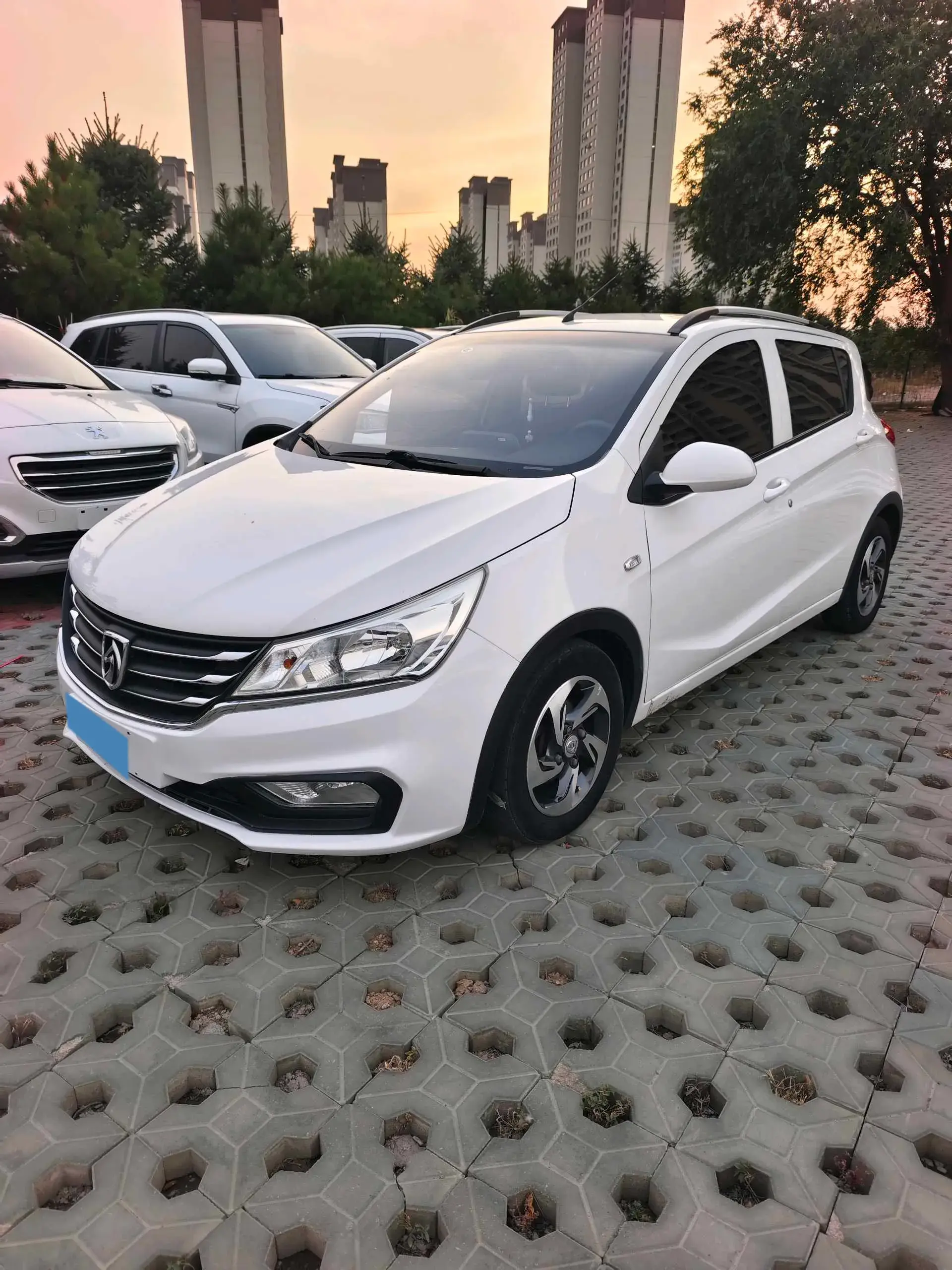 2017 BAOJUN 310 view 1