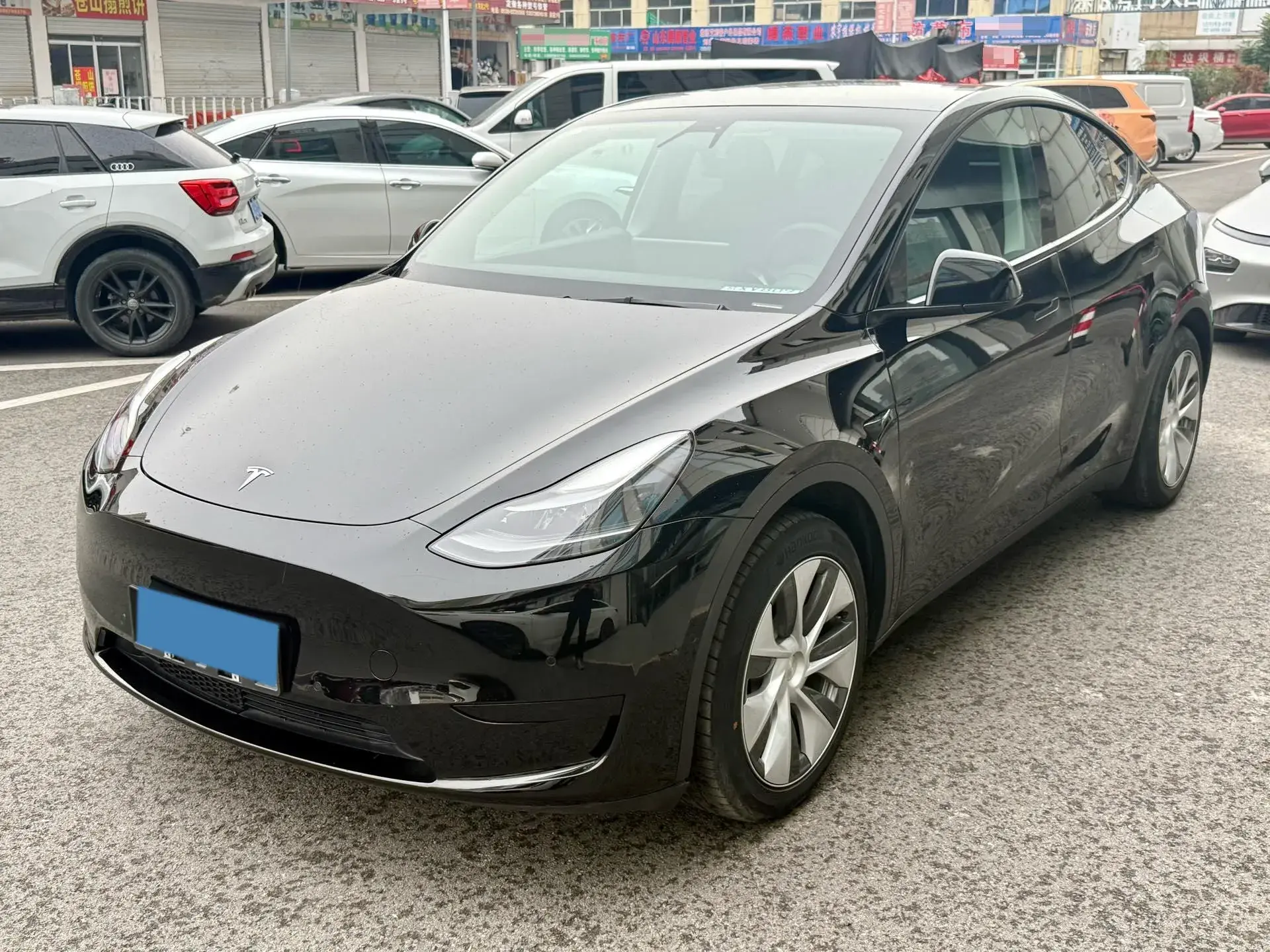 2022 TESLA MODEL view 1
