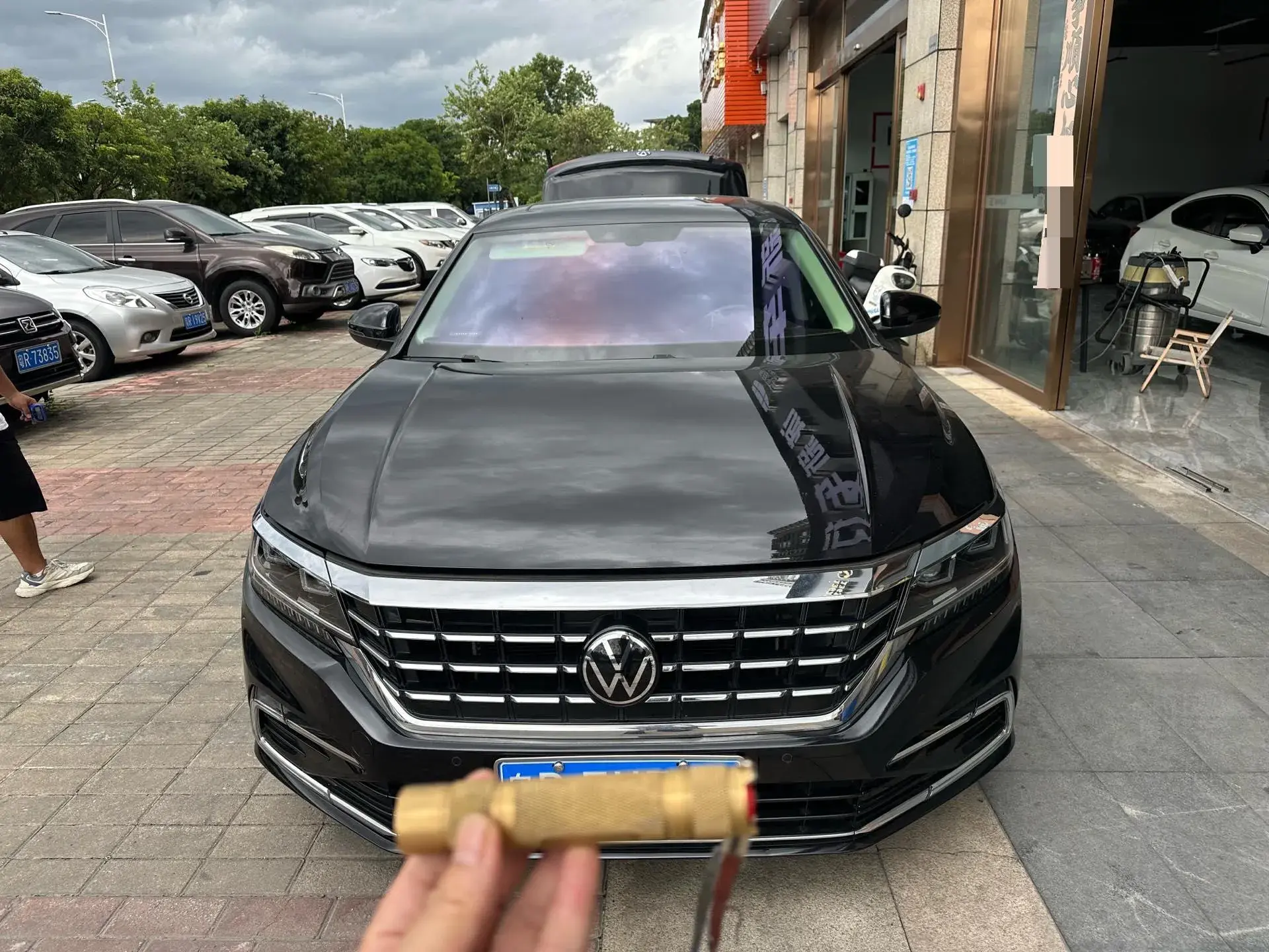 2021 VOLKSWAGEN PASSAT thumbnail 2