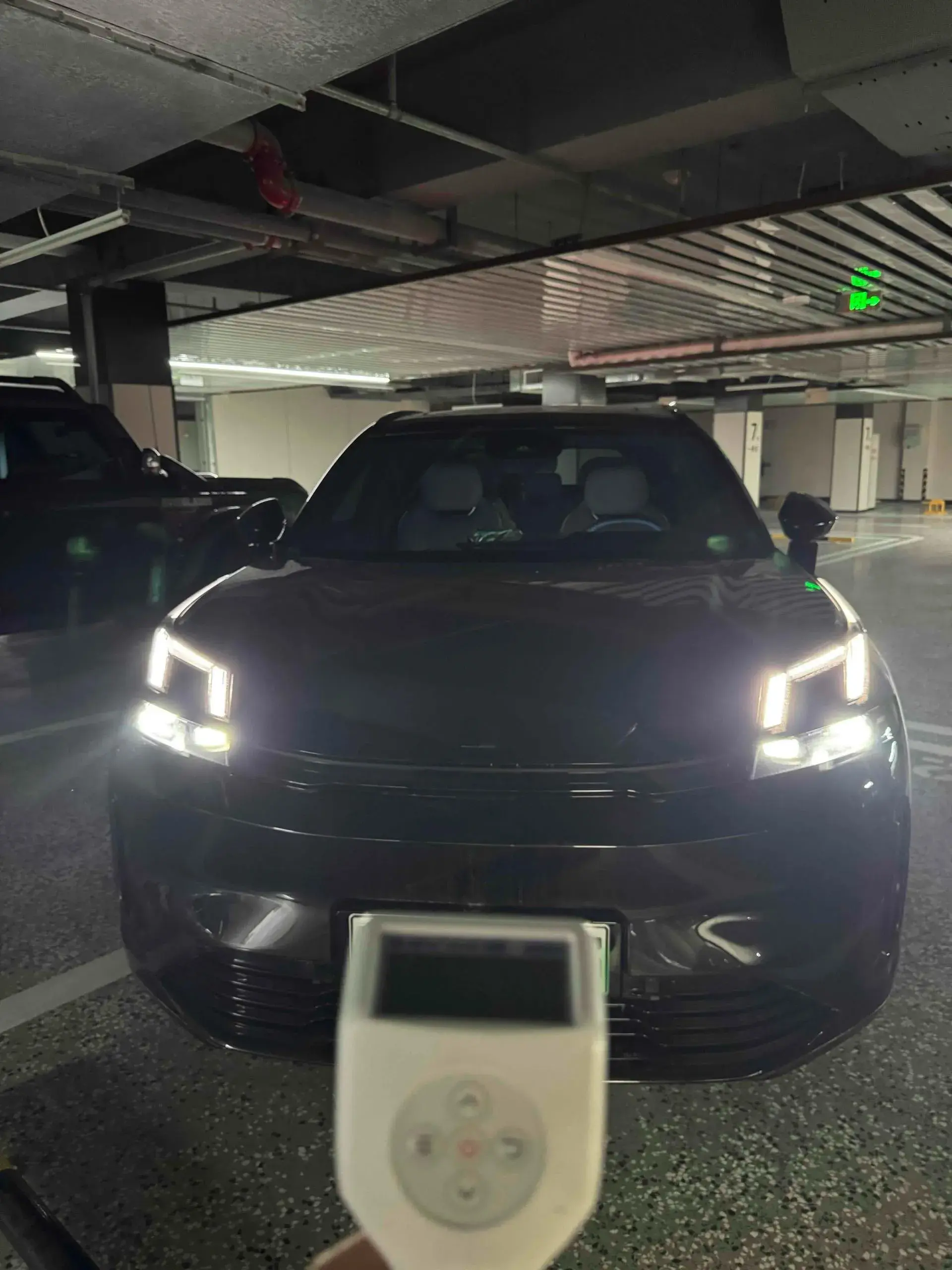 2025 LYNK&CO 08 thumbnail 2