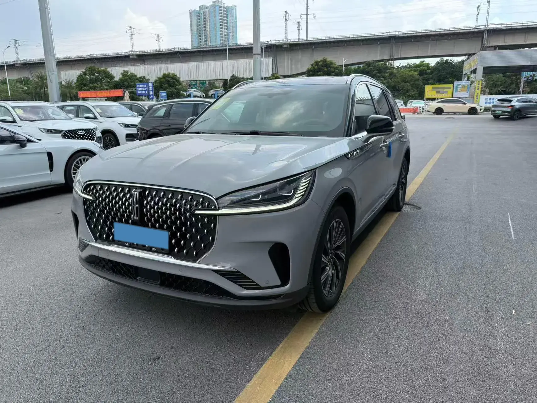 2024 LINCOLN AVIATOR view 1