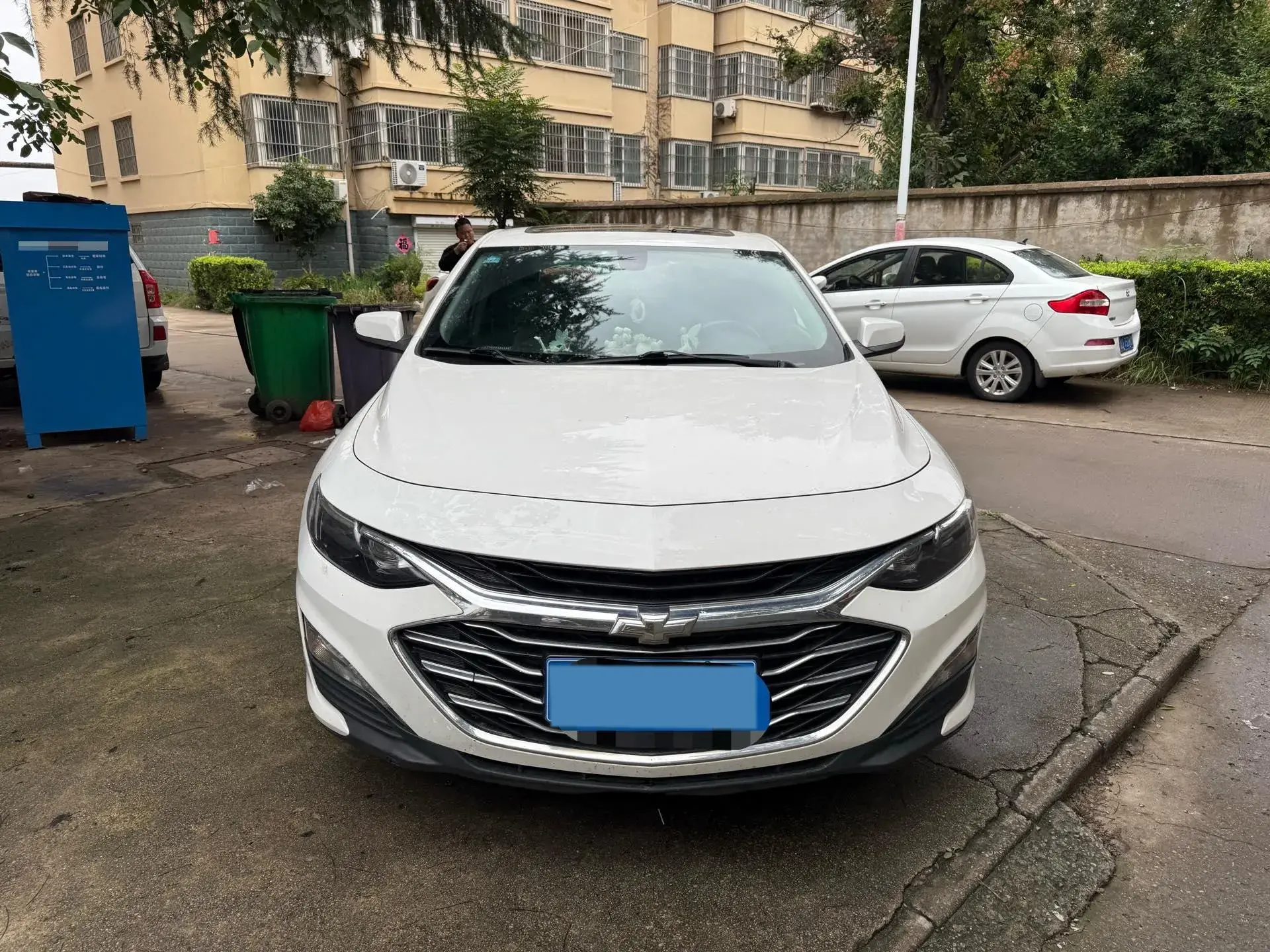 2019 CHEVROLET MALIBU thumbnail 3