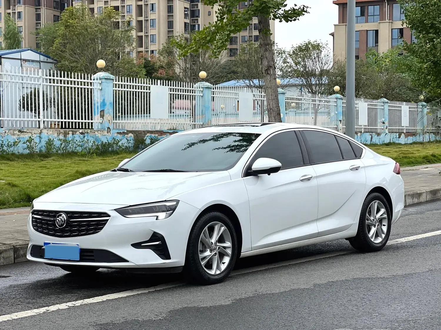 2020 BUICK REGAL view 1