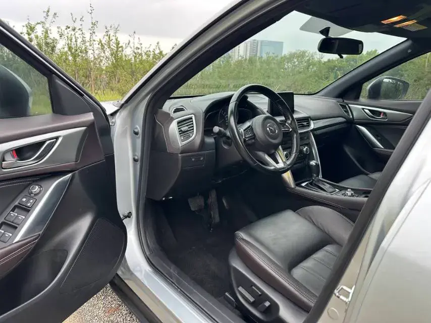 2018 MAZDA CX-4 thumbnail 4