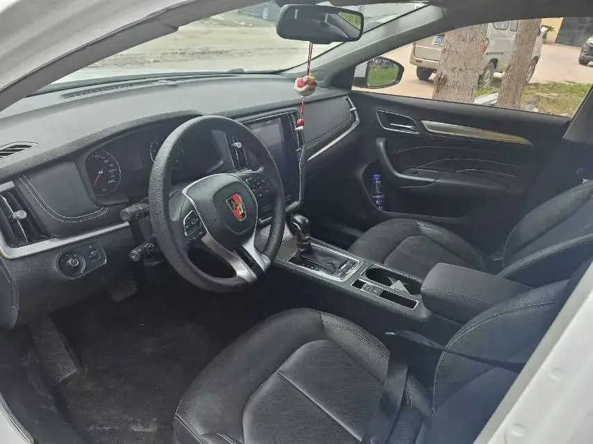 2019 ROEWE I6 thumbnail 3