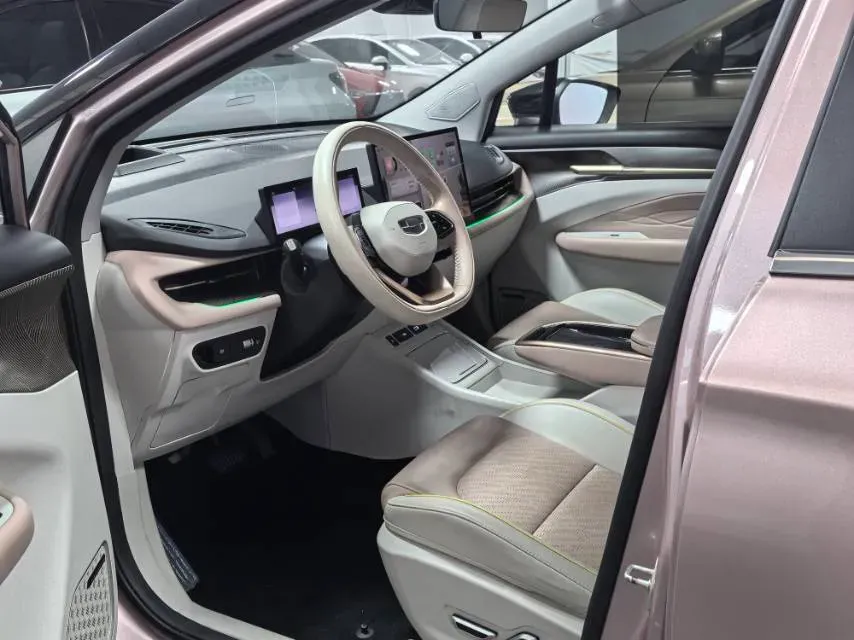 2022 Geometry M6 BEV 70KWH,autocango,china used car exporter,china ev exporter,chinese used car exporter,chinese used ev exporter