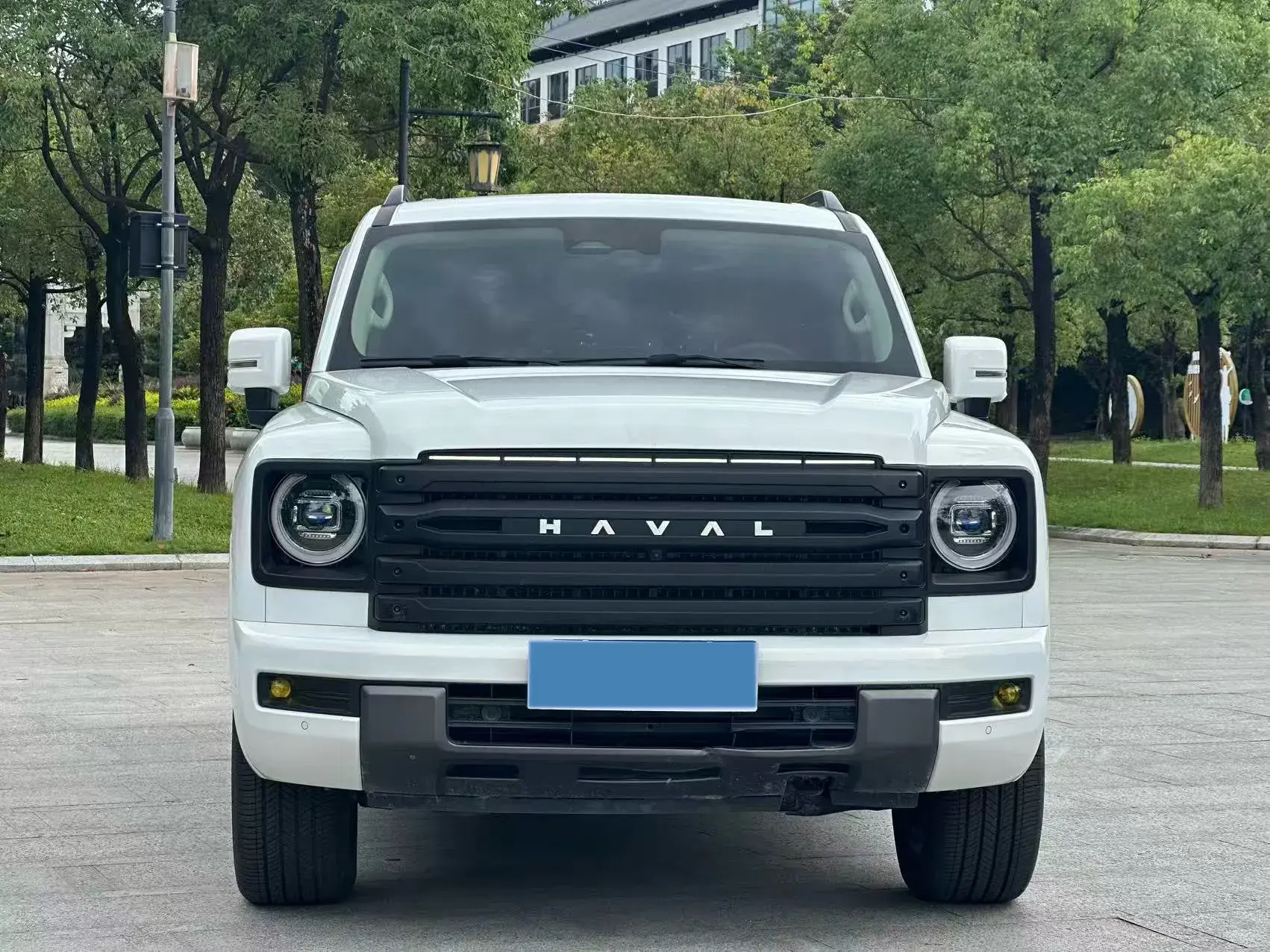 2024 HAVAL H9 thumbnail 2