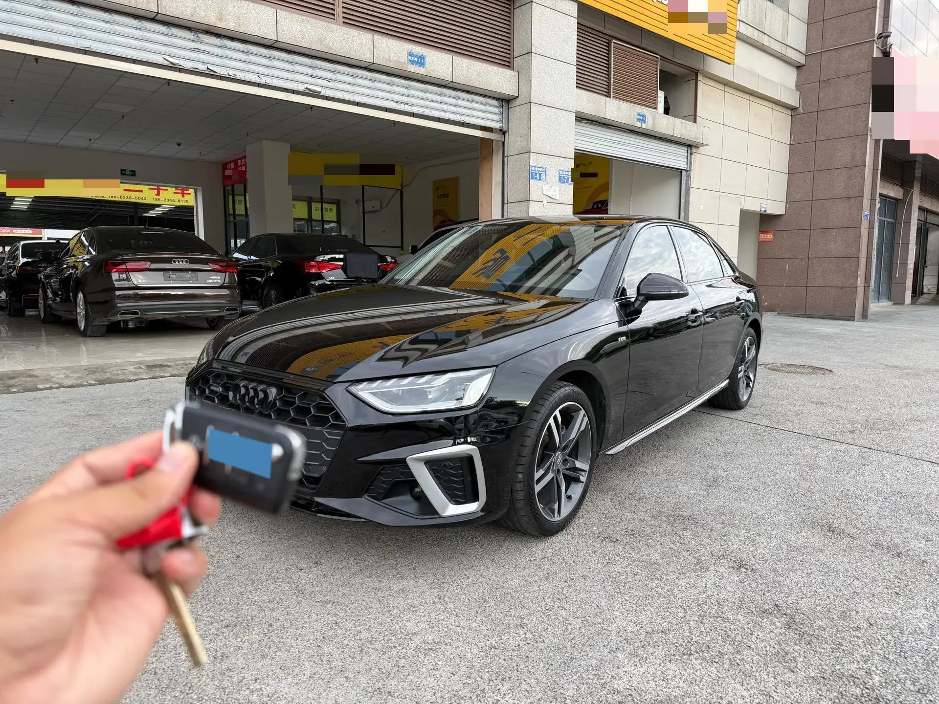 2020 AUDI A4L view 1